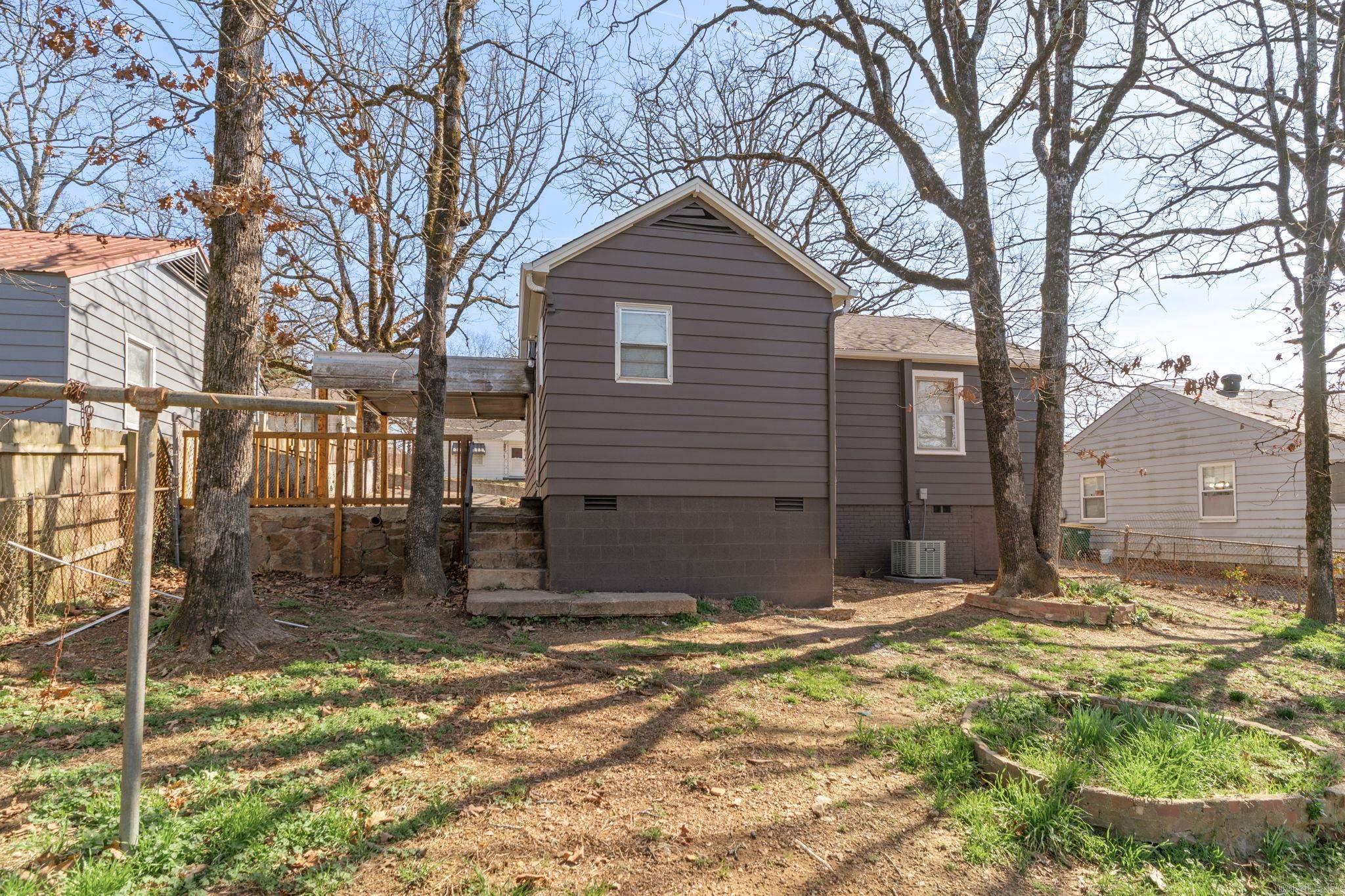 CAMP ROBINSON ADDN - Residential