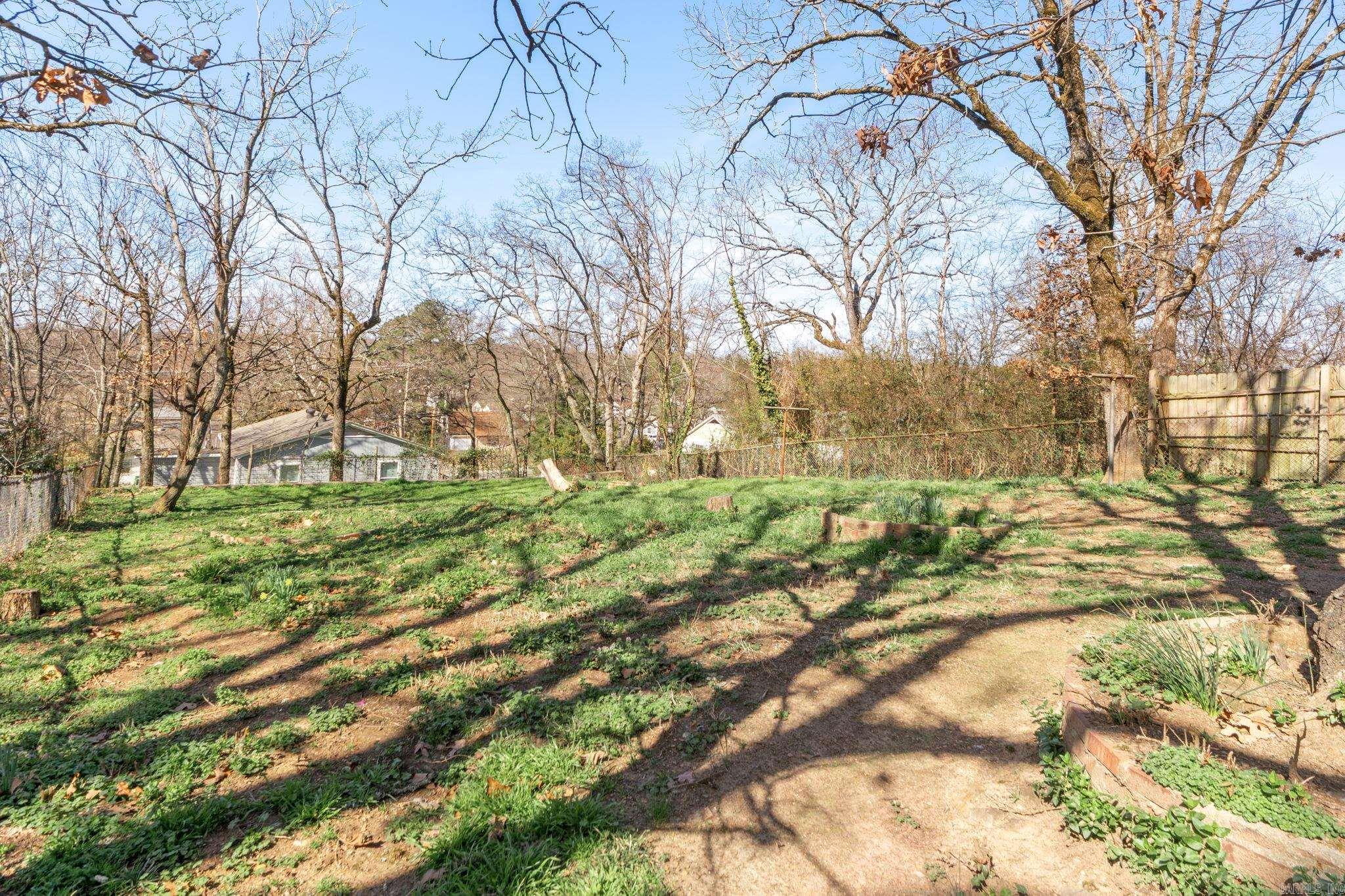 CAMP ROBINSON ADDN - Residential