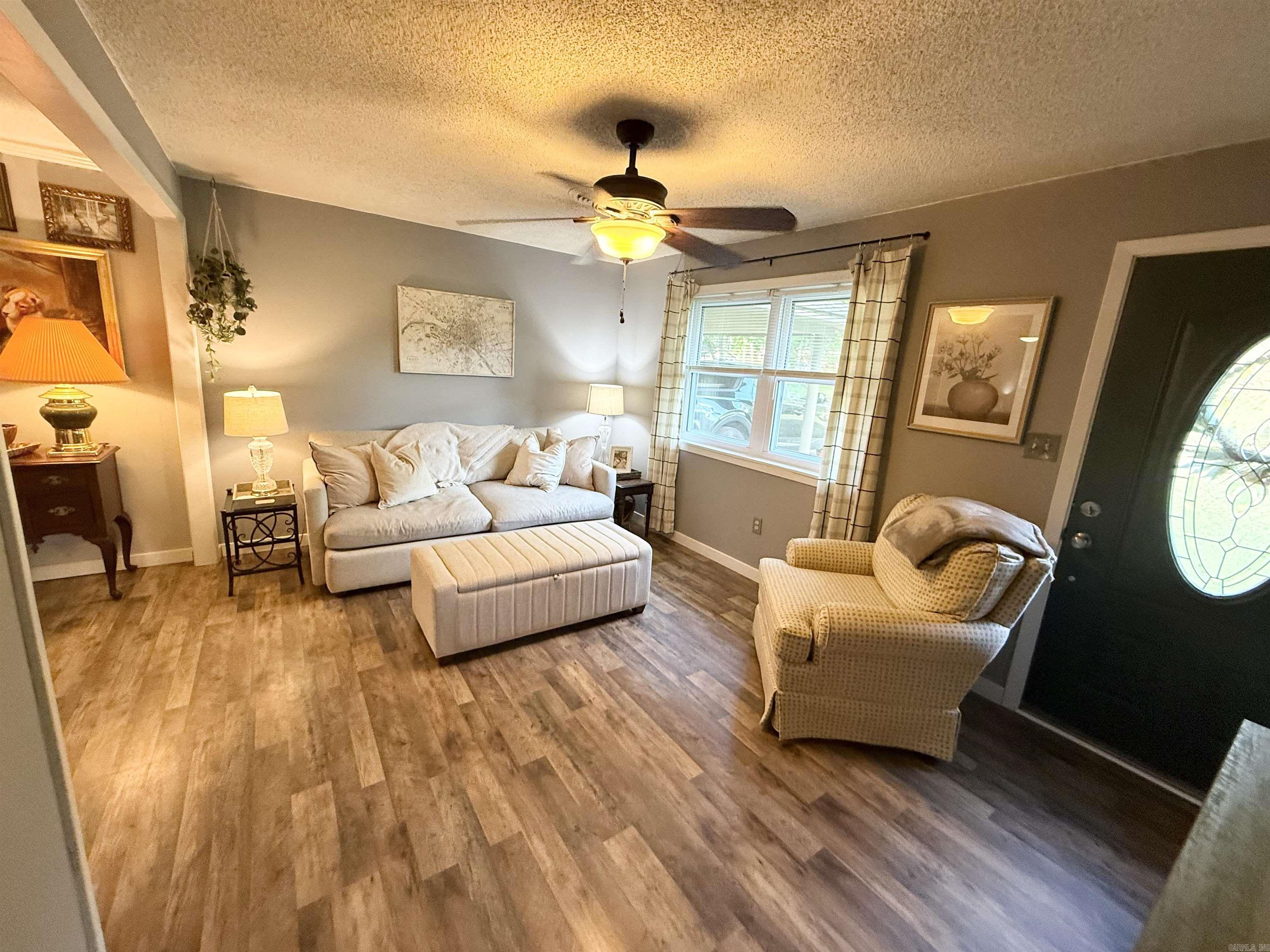 Sunny Hil - Residential