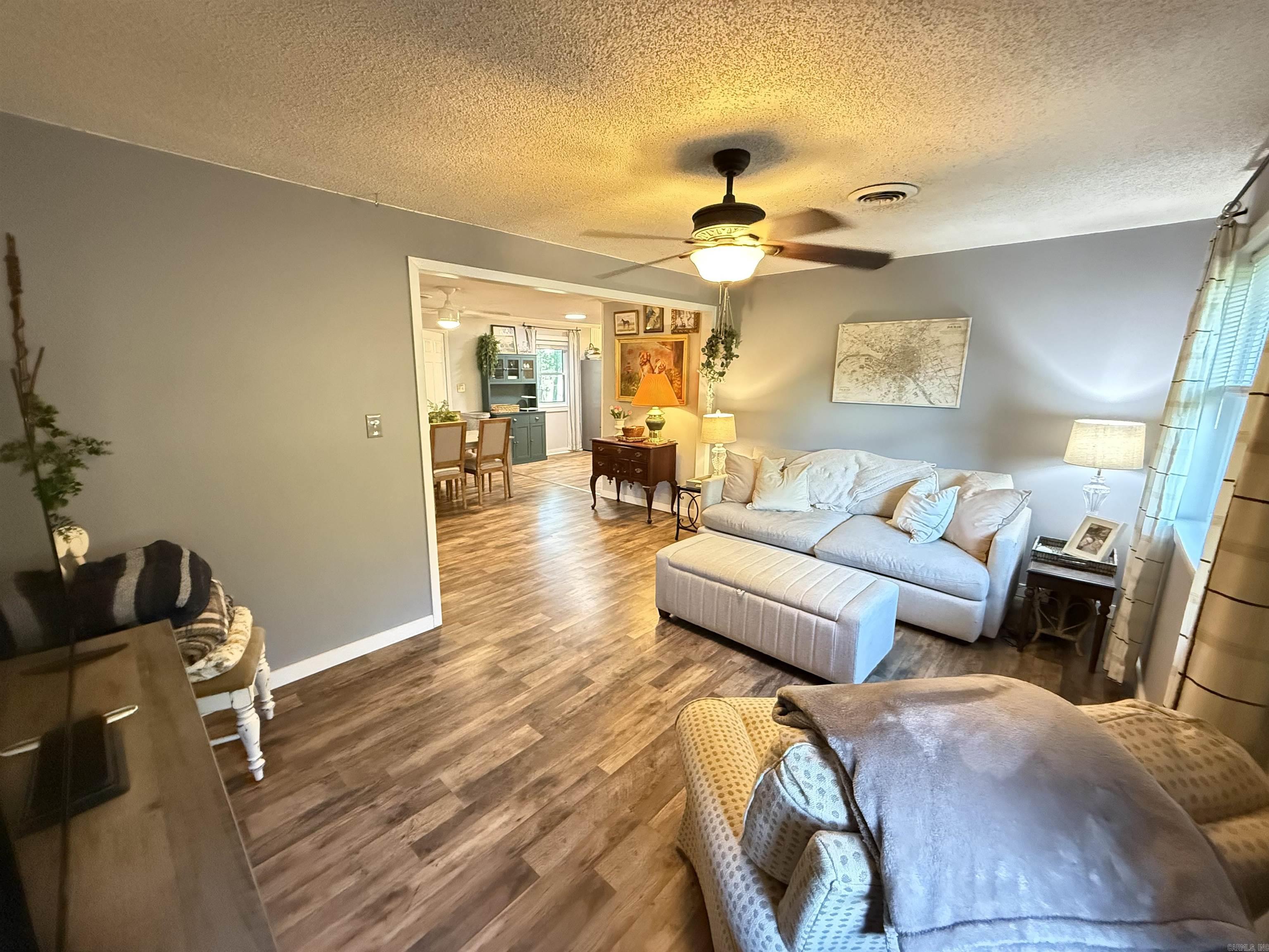 Sunny Hil - Residential