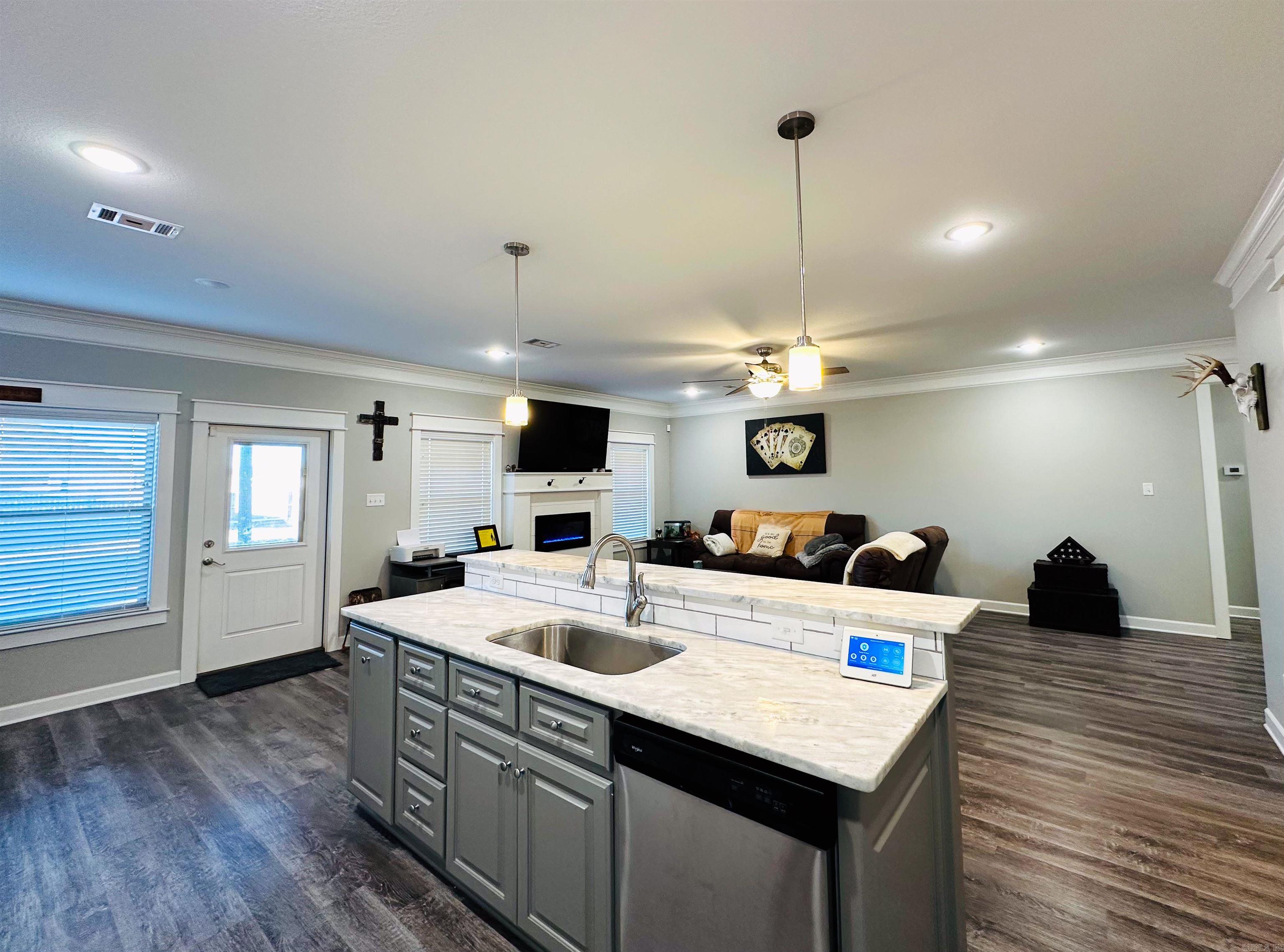 MOUNT TABOR ESTATES - Residential