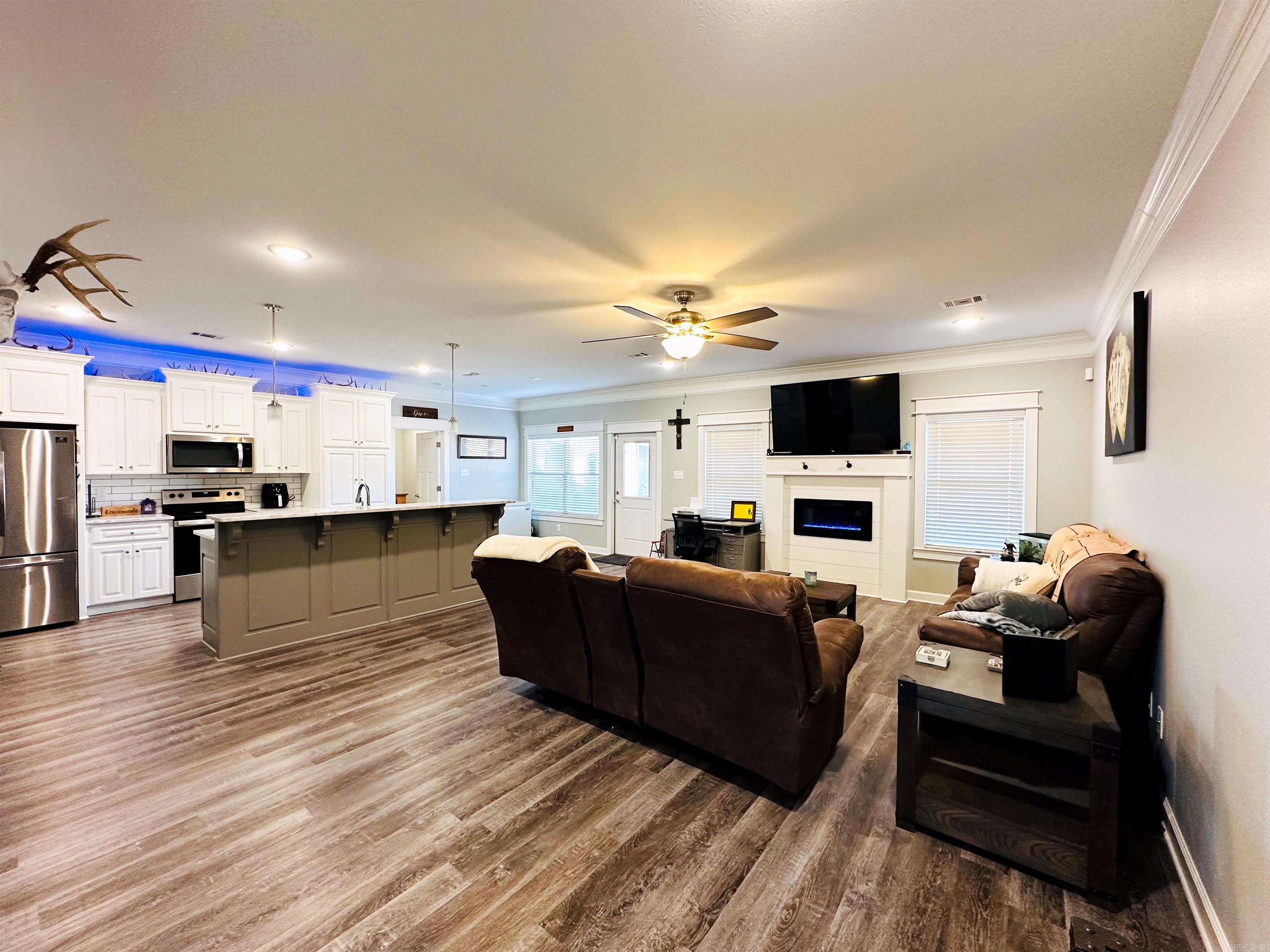 MOUNT TABOR ESTATES - Residential