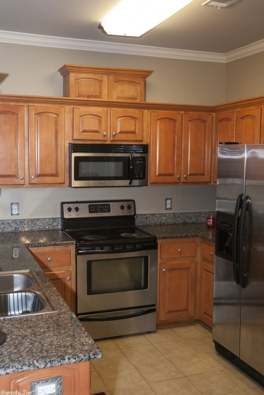 BARROW JOHN - Residential