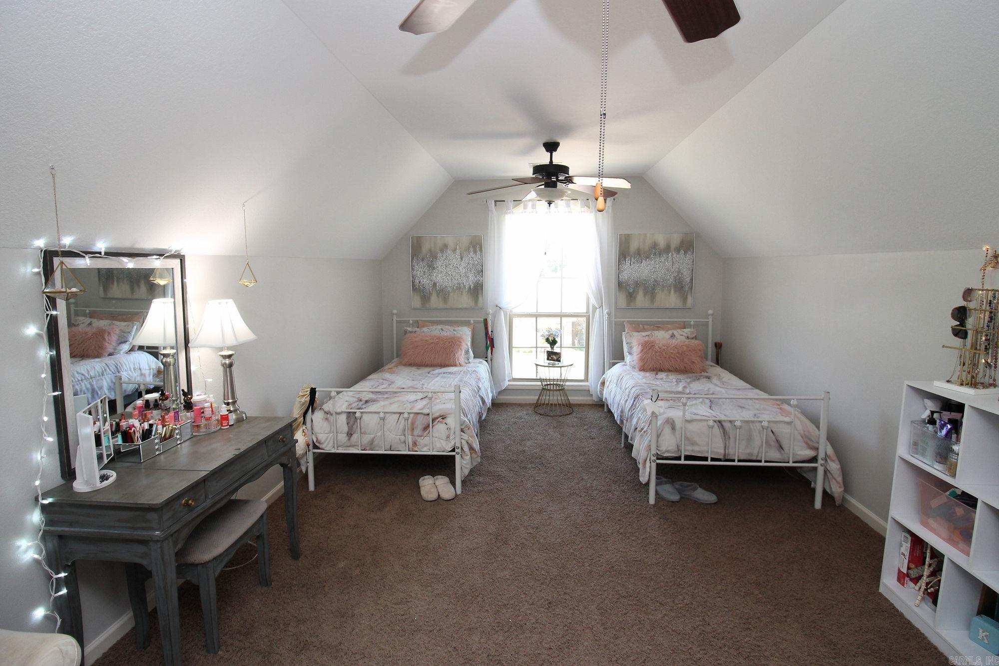 Fairway Oaks - Residential
