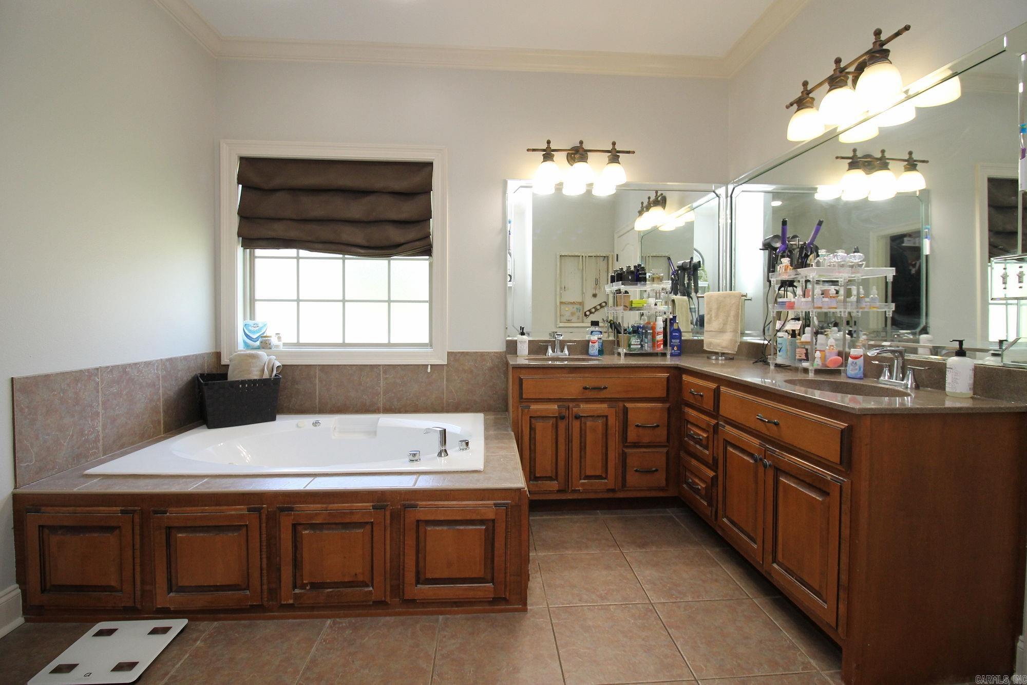 Fairway Oaks - Residential