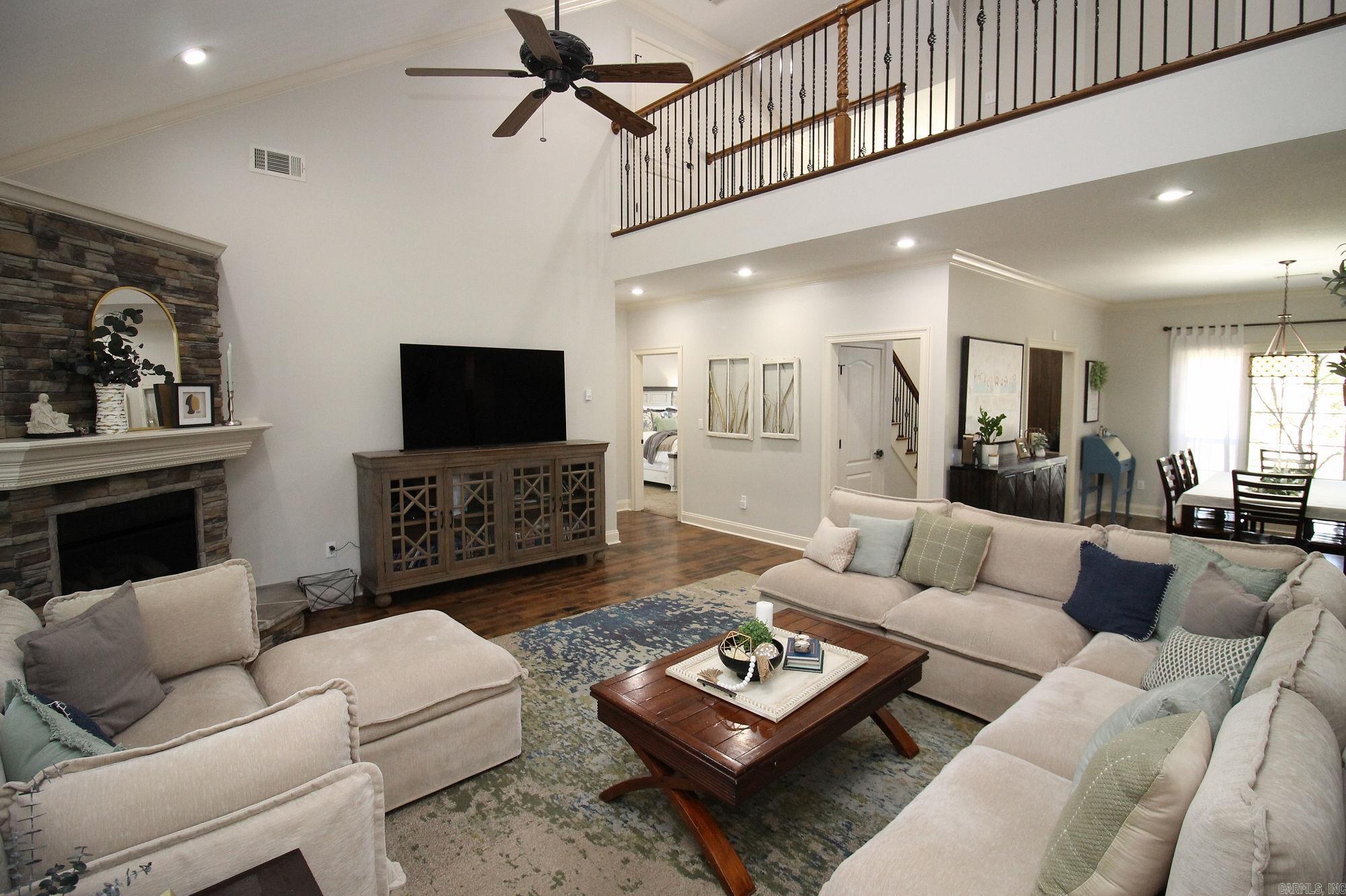 Fairway Oaks - Residential