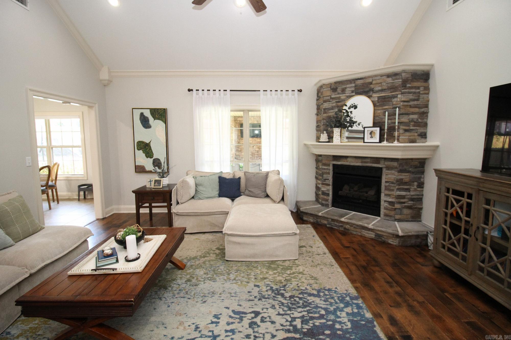 Fairway Oaks - Residential