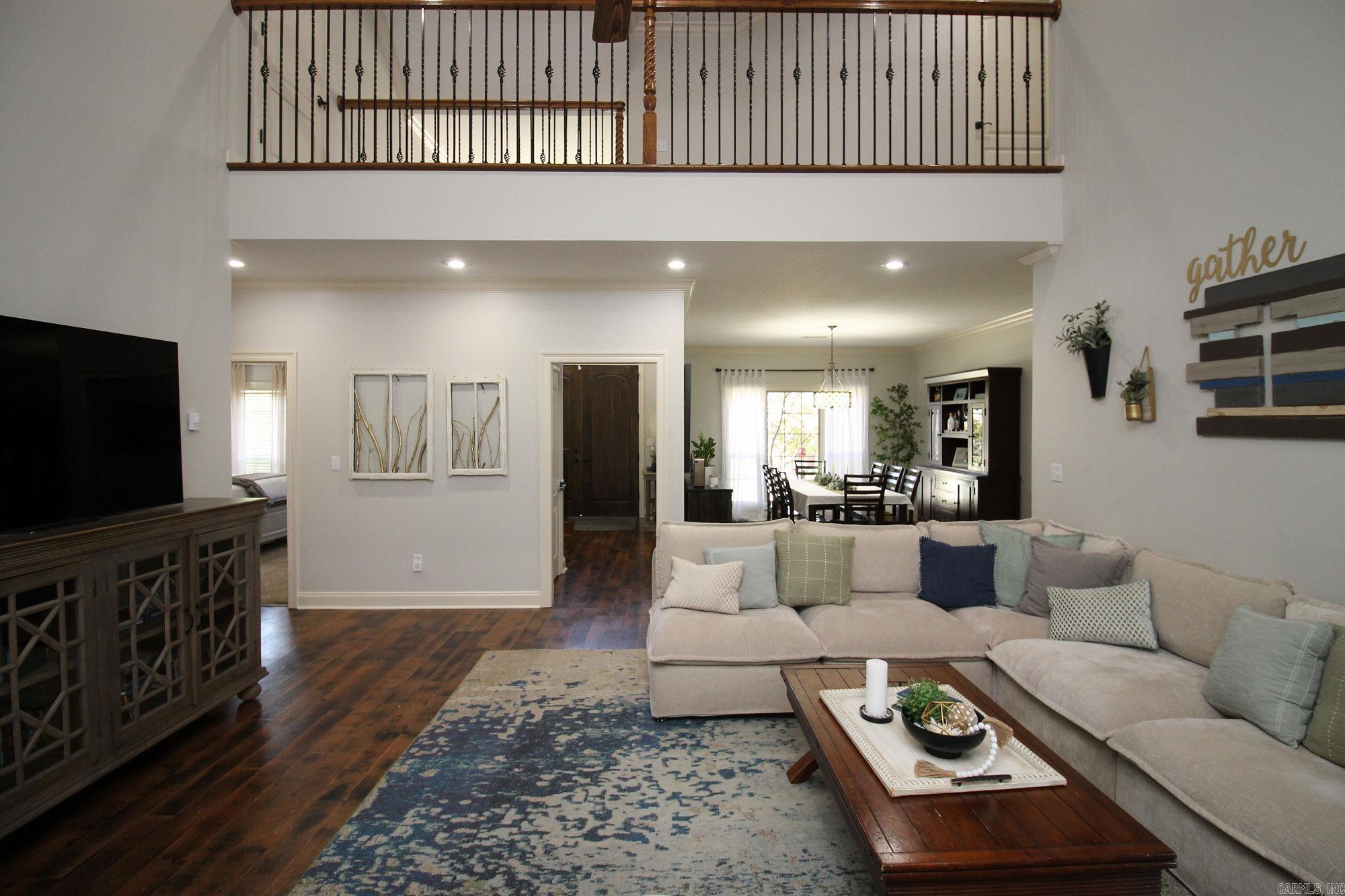 Fairway Oaks - Residential
