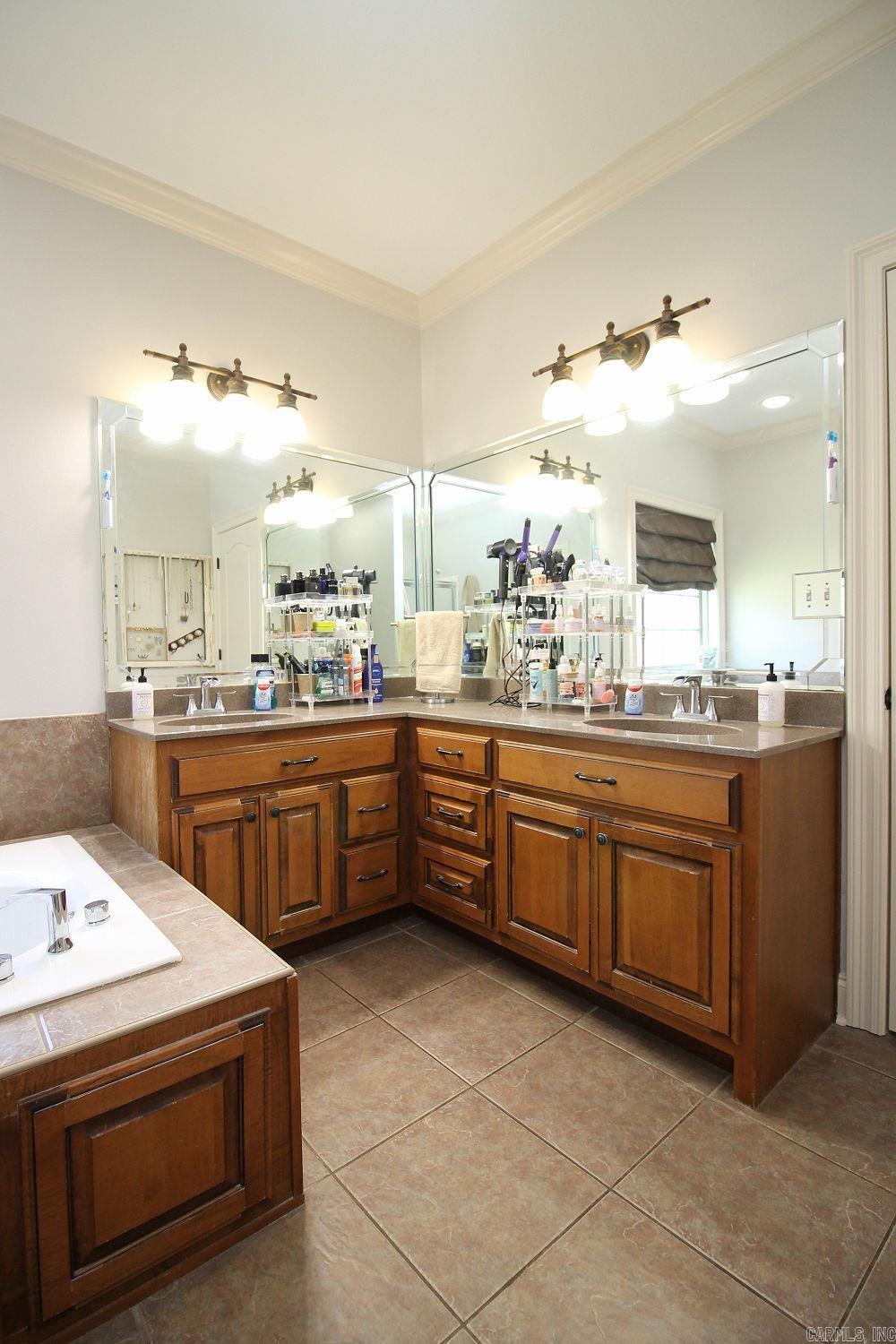 Fairway Oaks - Residential