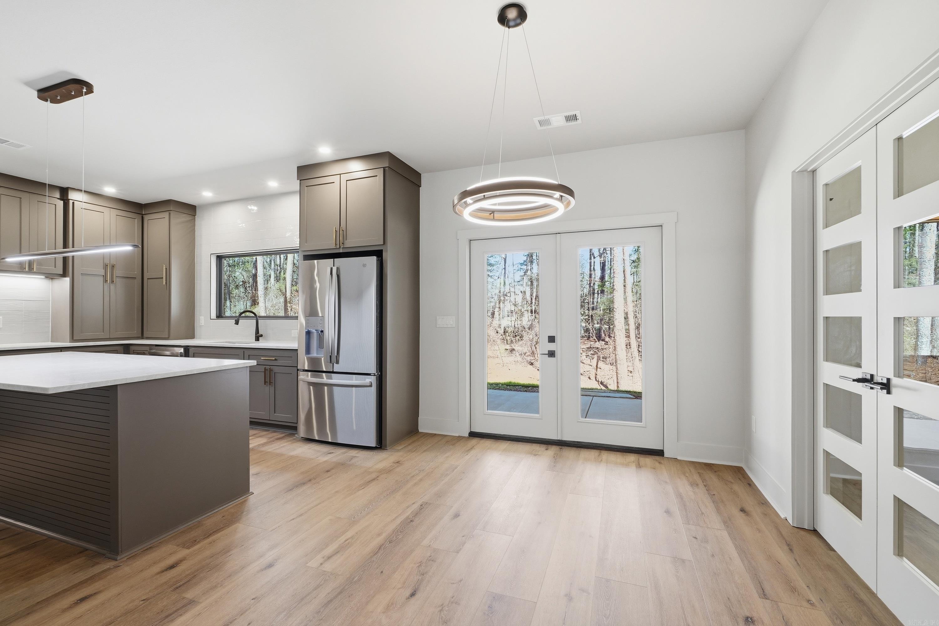 GRAND ISLE - Residential