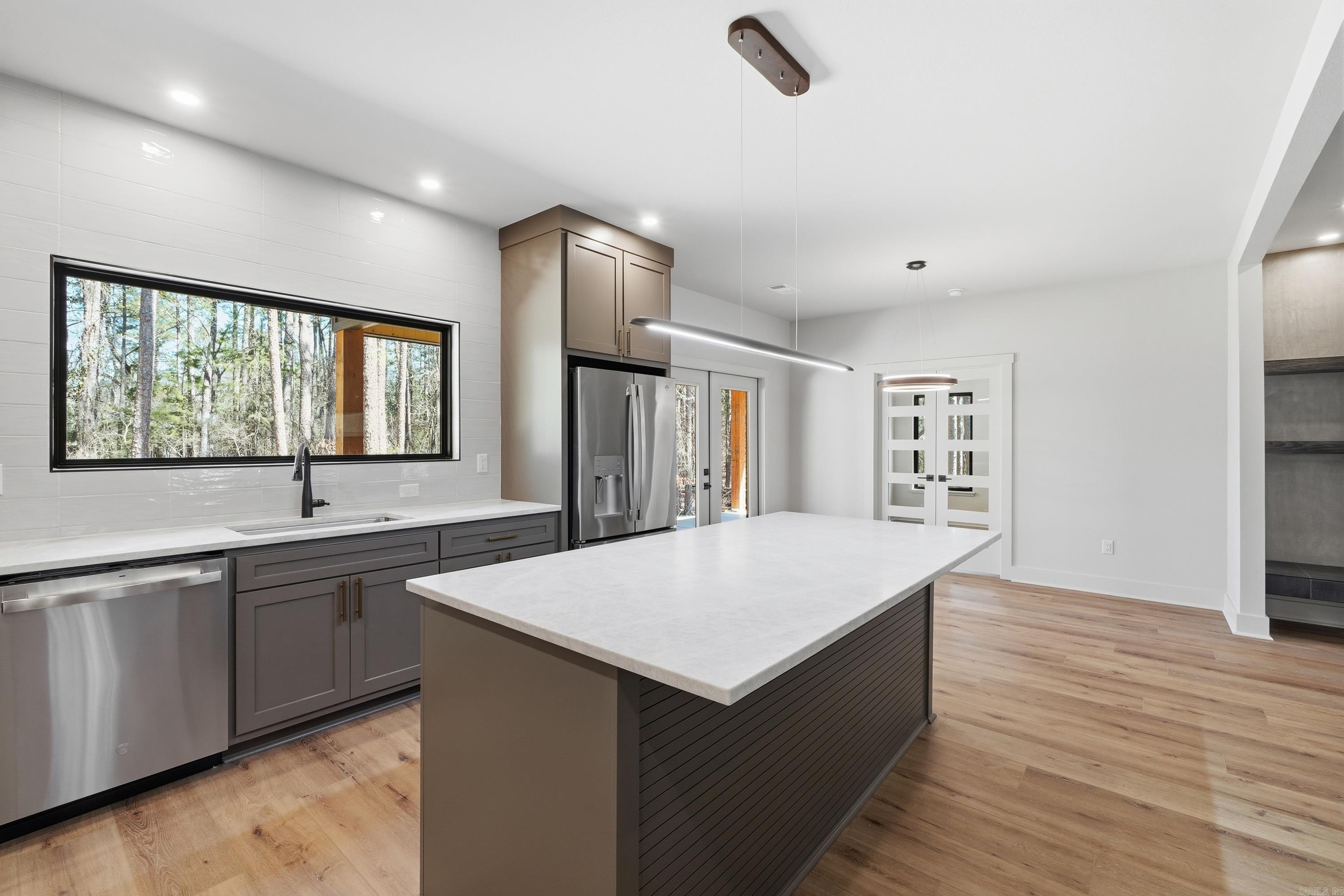 GRAND ISLE - Residential