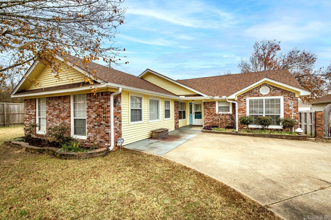 DEERFIELD ESTATES - Residential