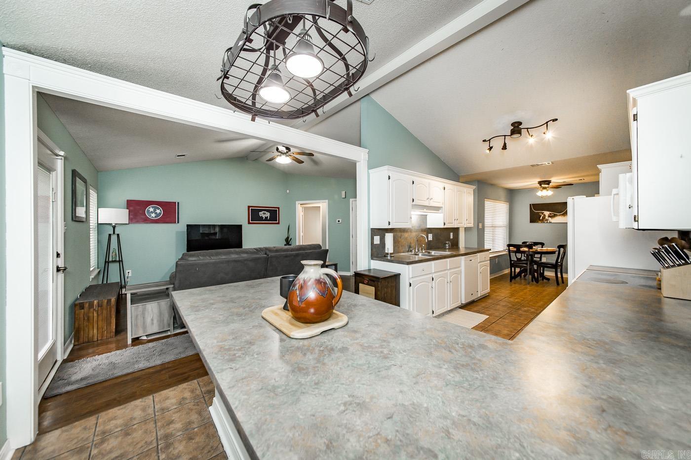 DEERFIELD ESTATES - Residential