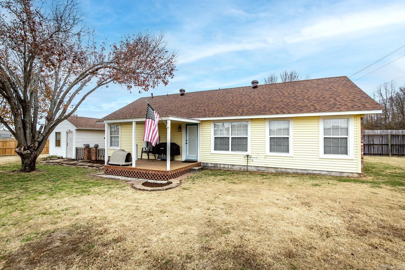 DEERFIELD ESTATES - Residential