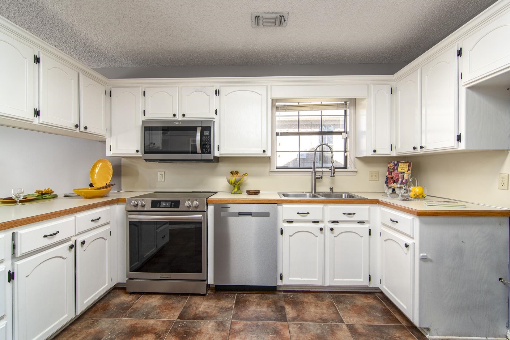 Briarcrest - Residential