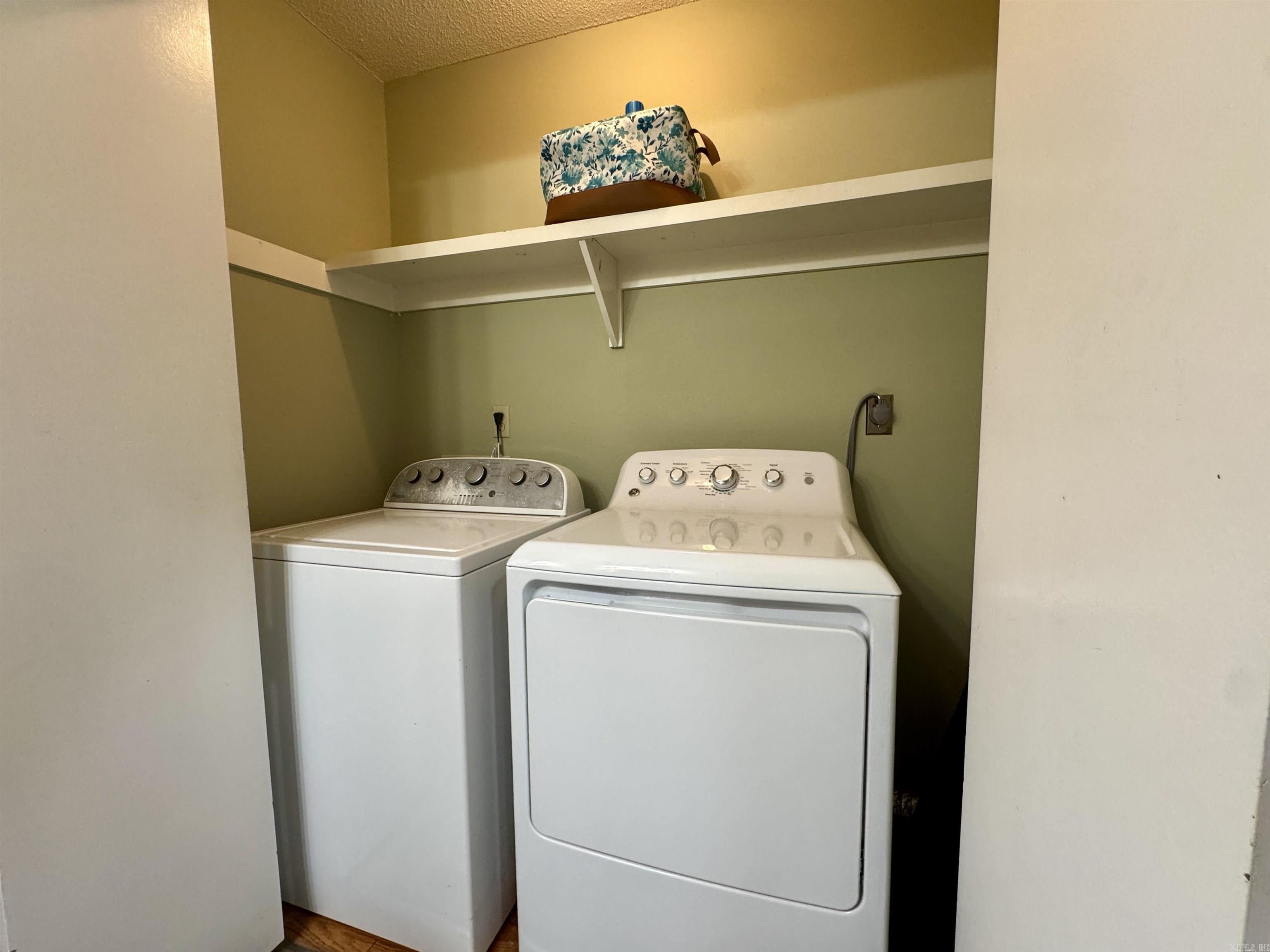 BRENTWOOD - Residential