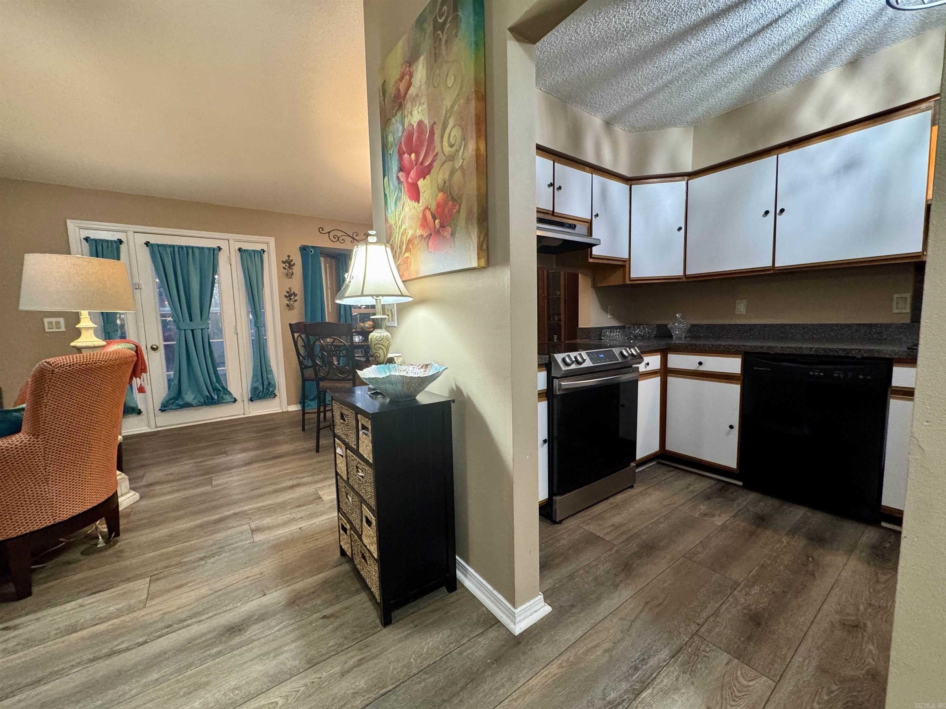 BRENTWOOD - Residential