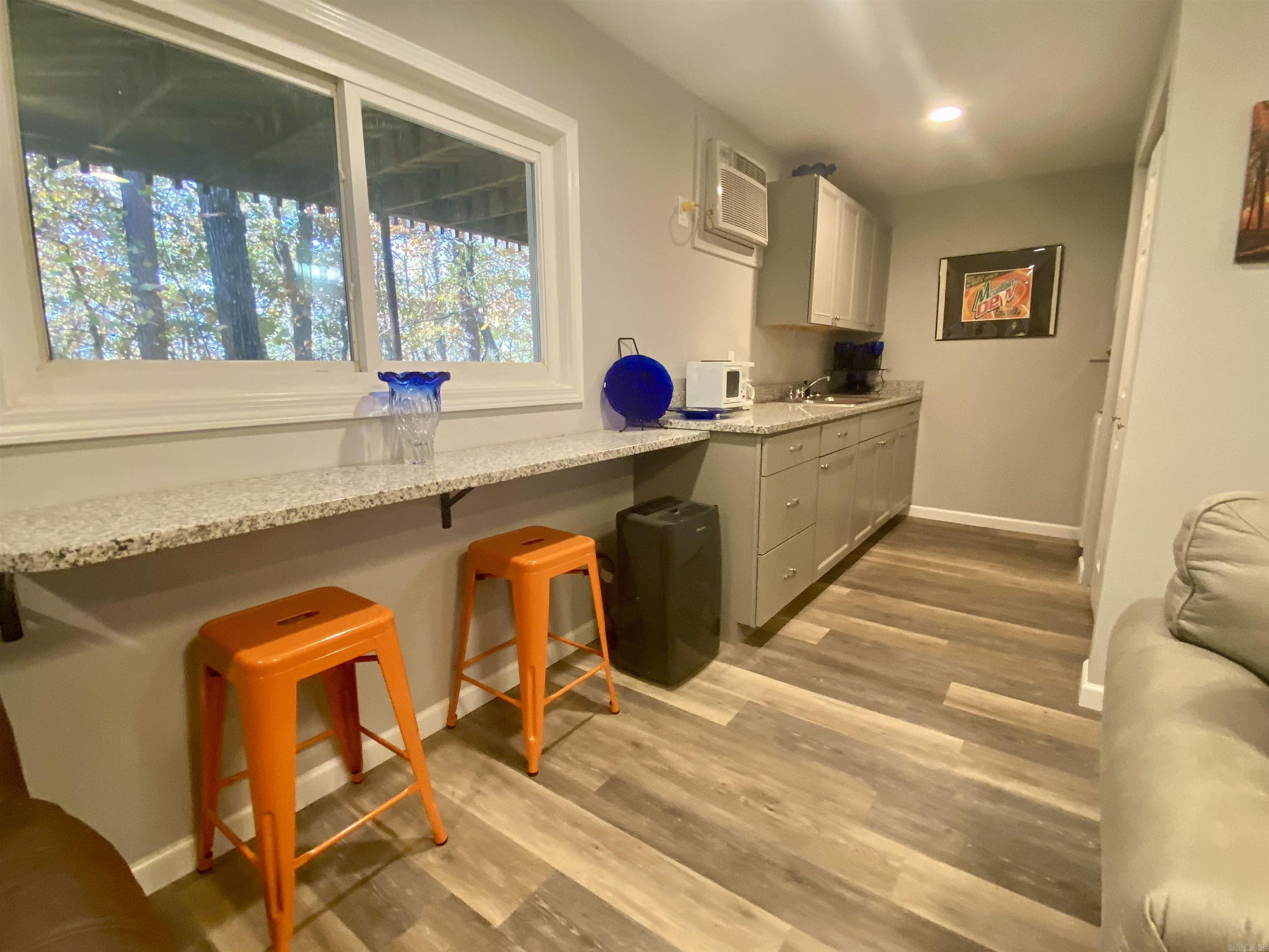 BRENTWOOD - Residential