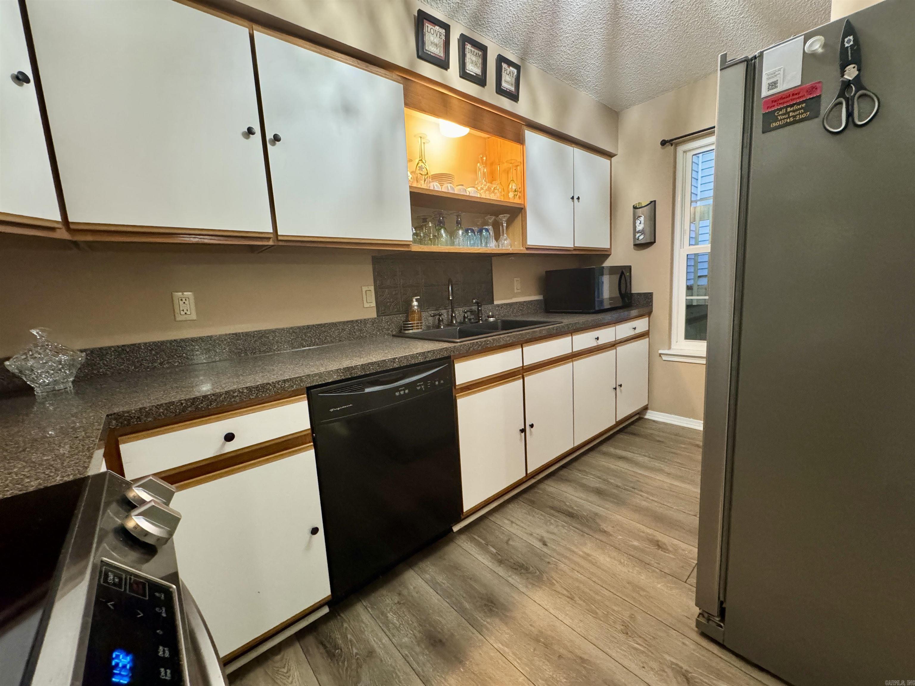 BRENTWOOD - Residential