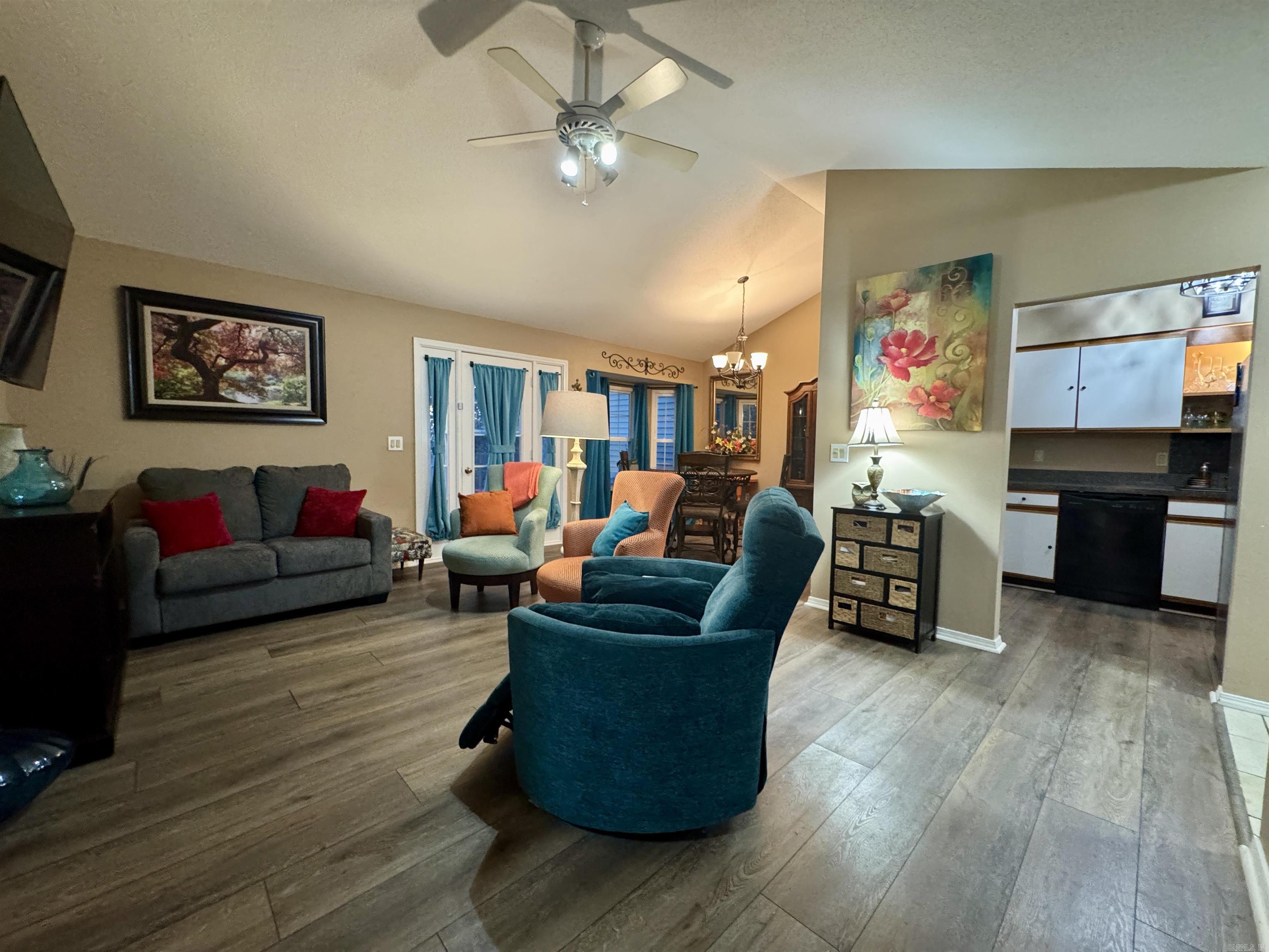 BRENTWOOD - Residential