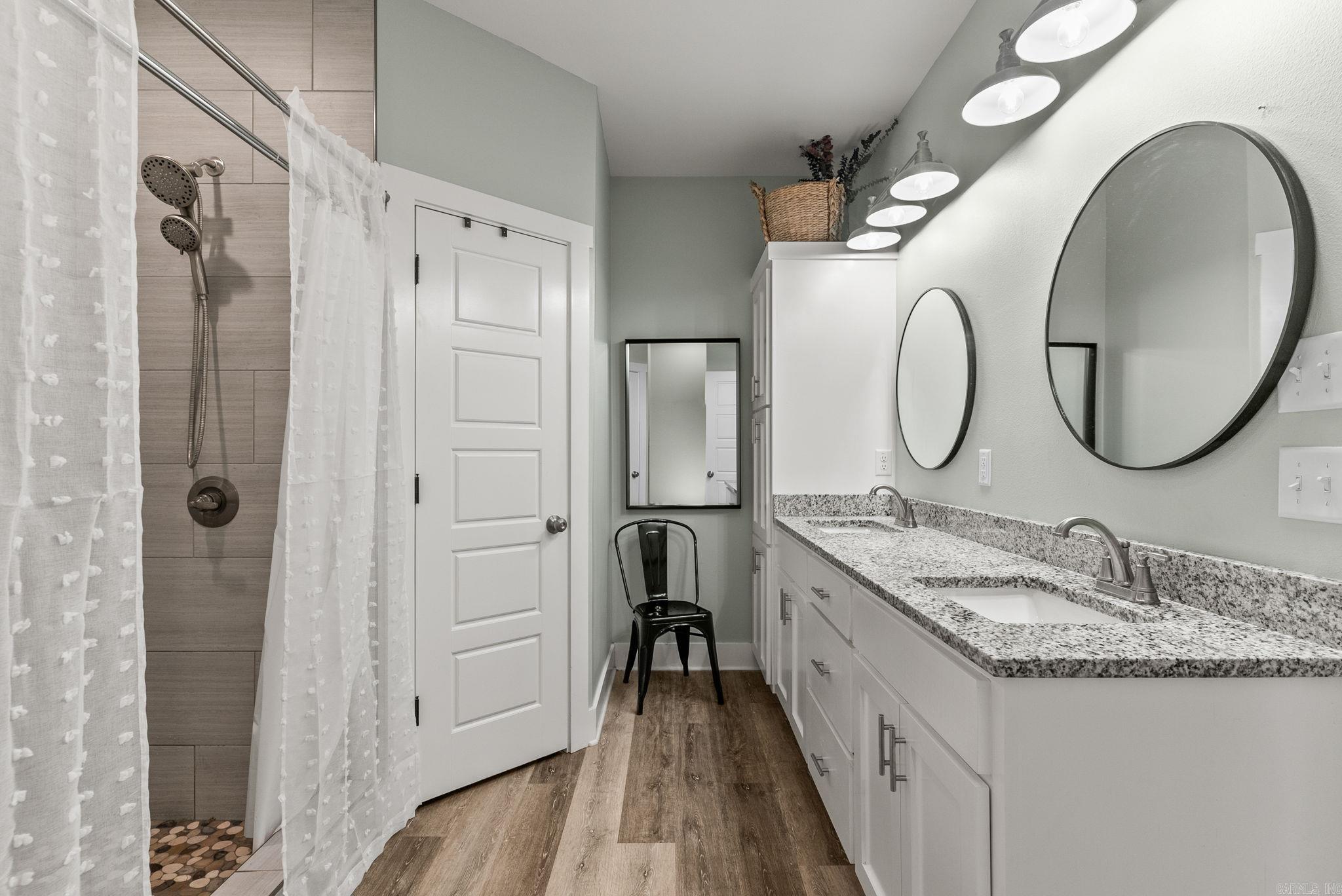 CANTEN COVE - Residential