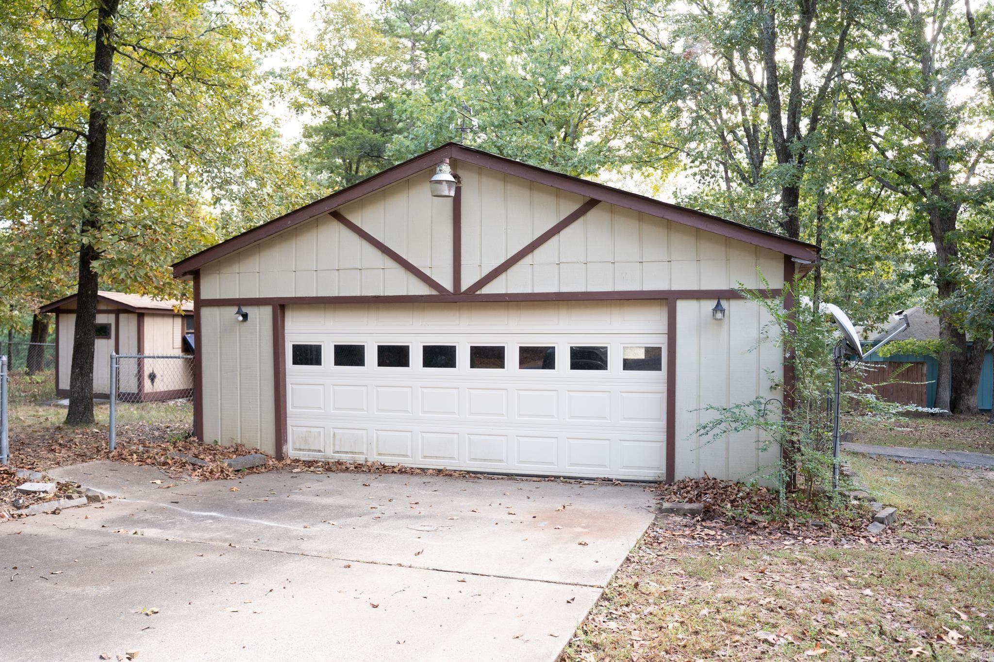 CASTLE RIDGE - Residential