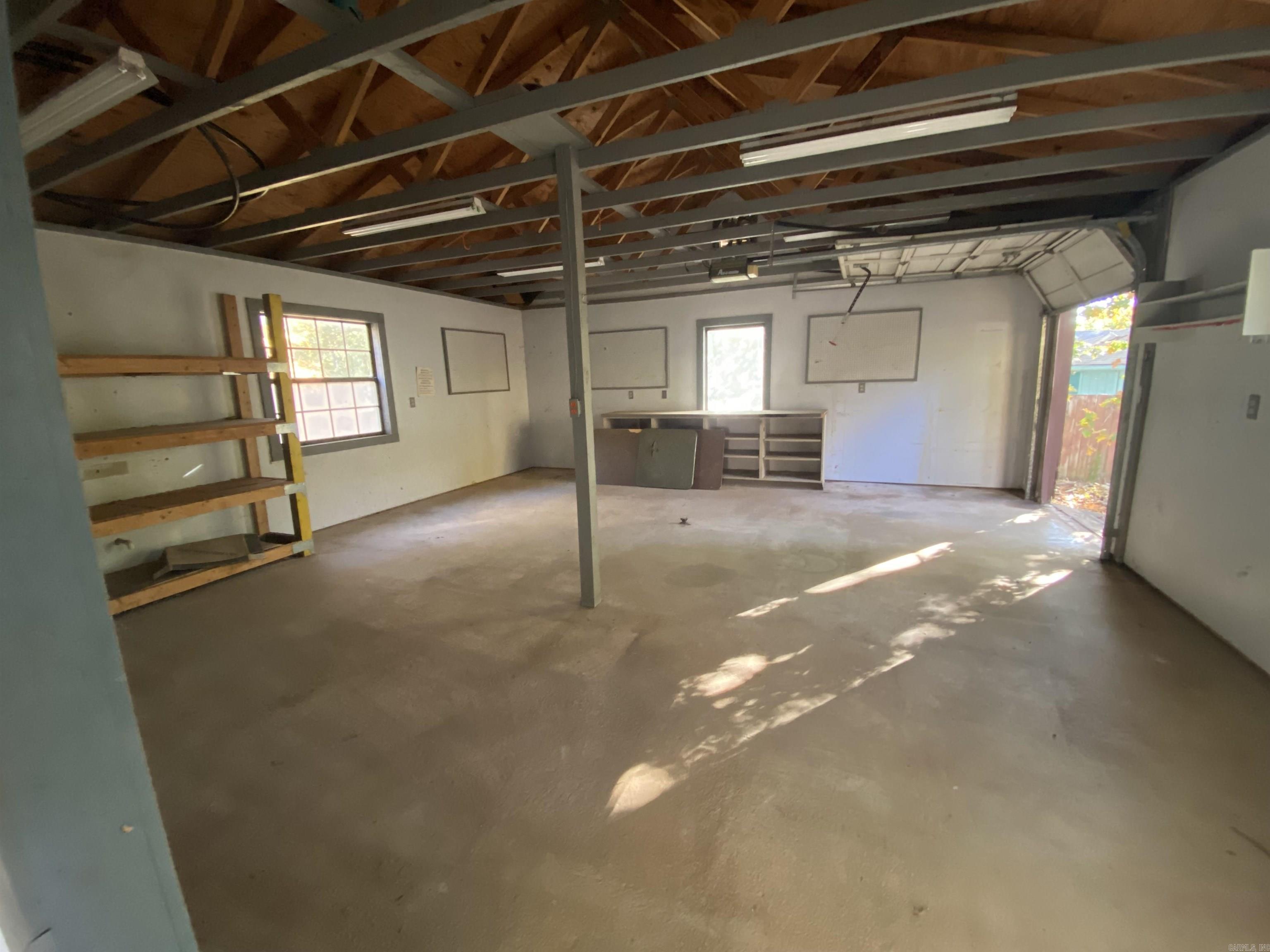 CASTLE RIDGE - Residential