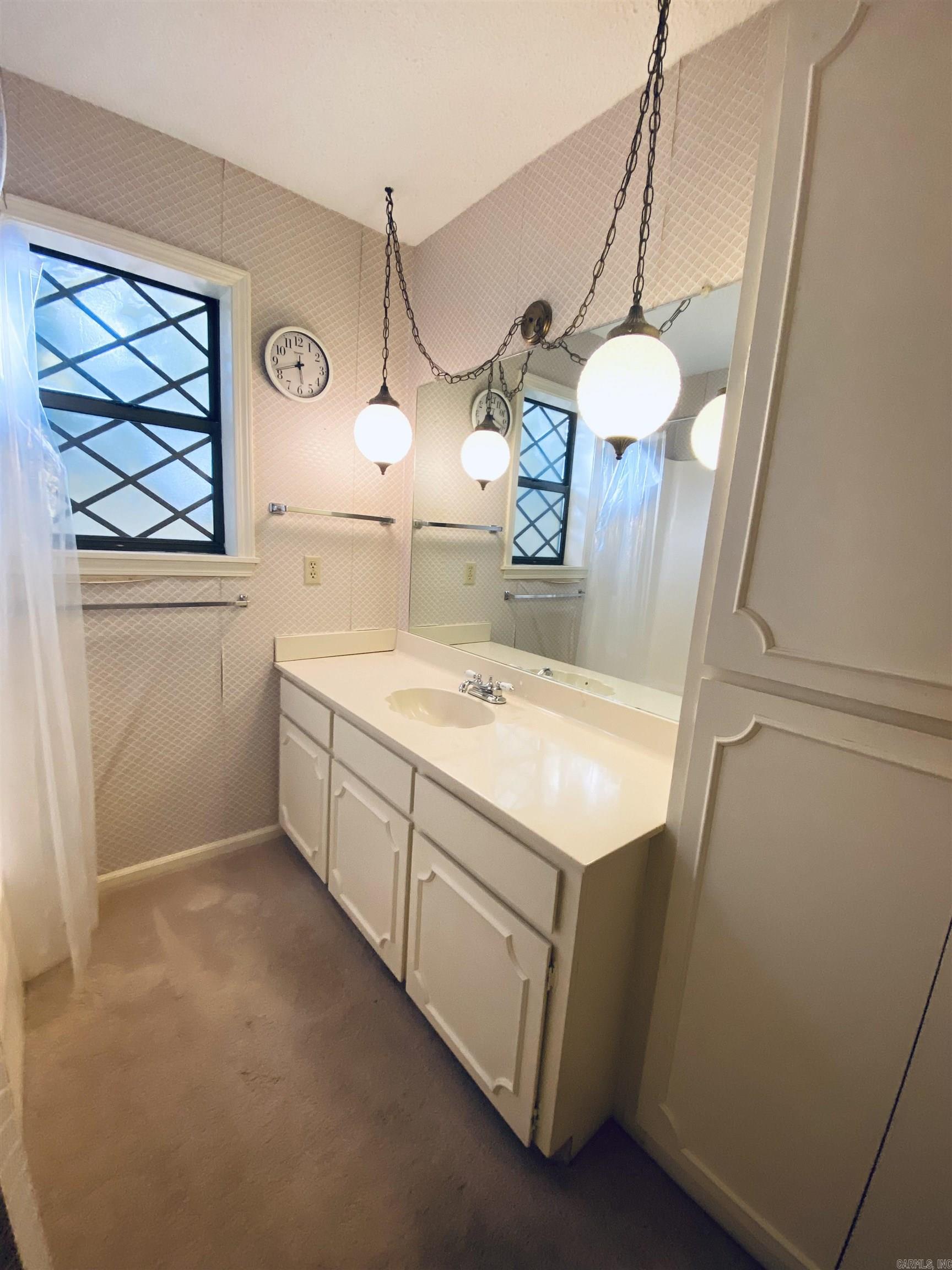 CASTLE RIDGE - Residential