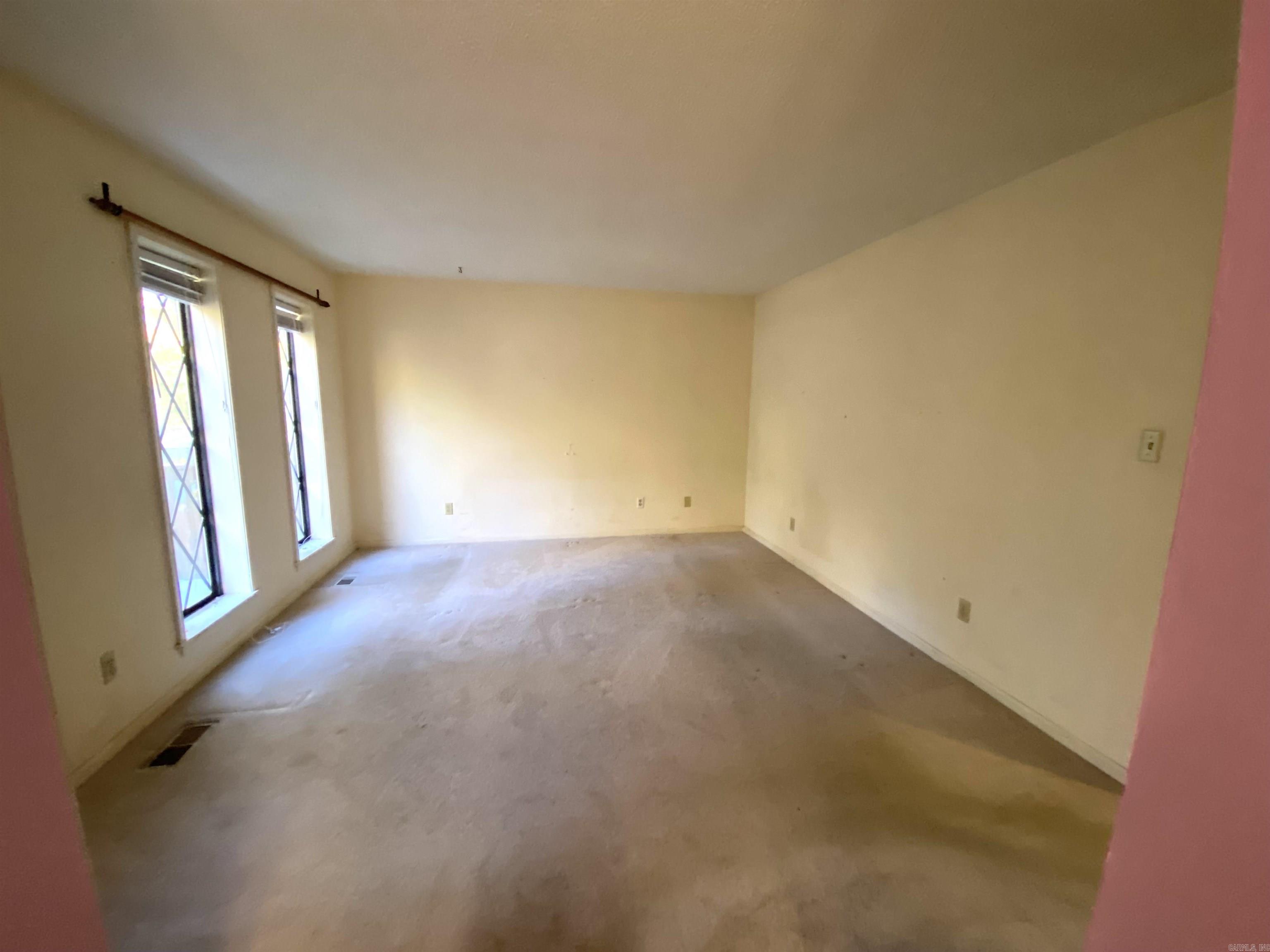 CASTLE RIDGE - Residential