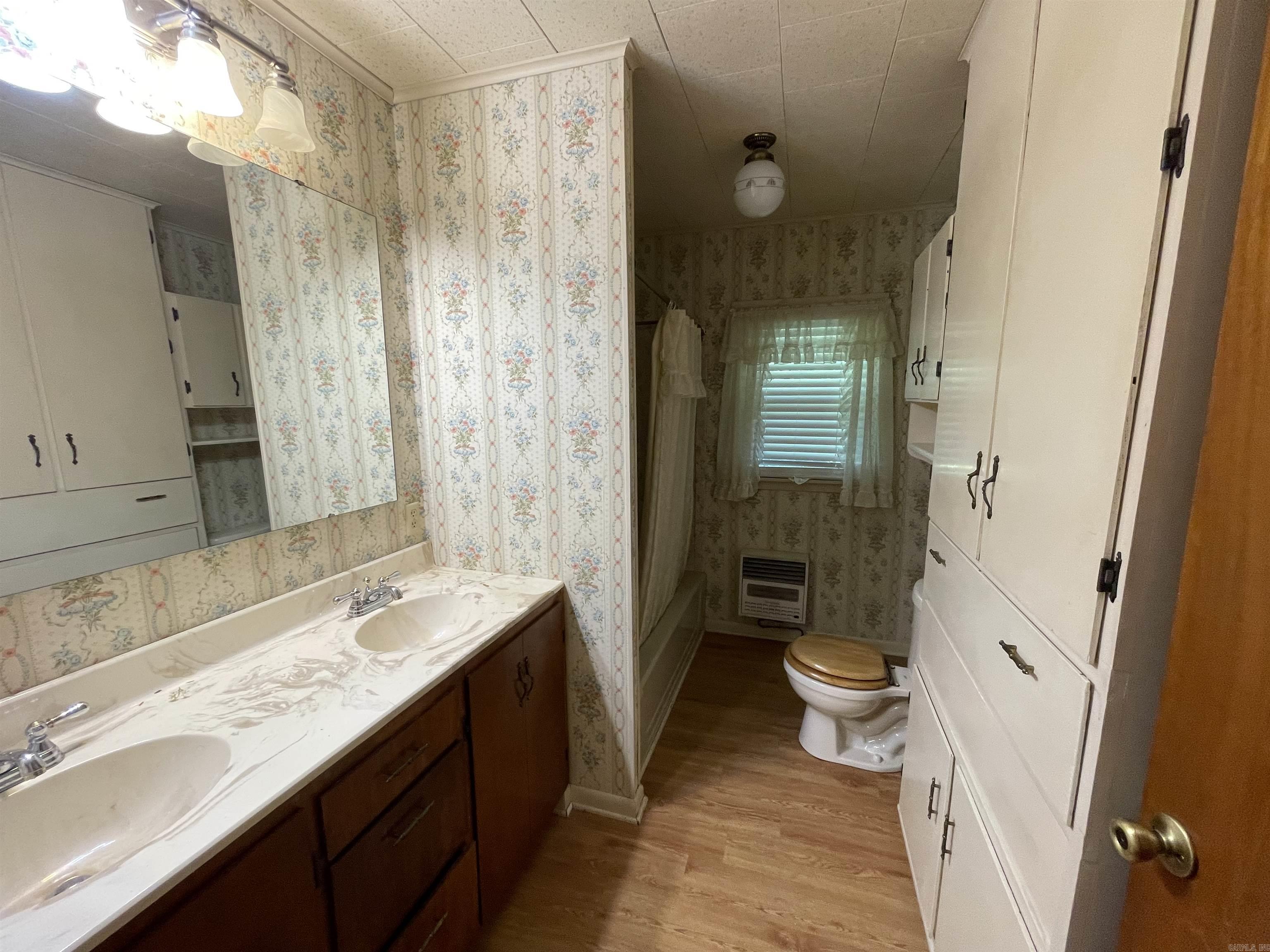 SLAUGHTER (NEIL) SD - Residential