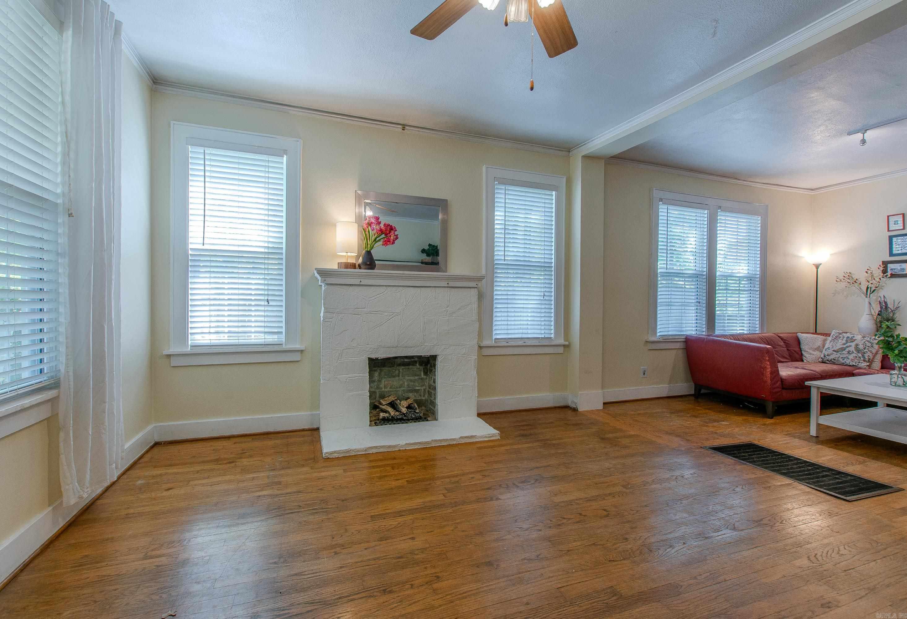 LINCOLN PARK - Residential