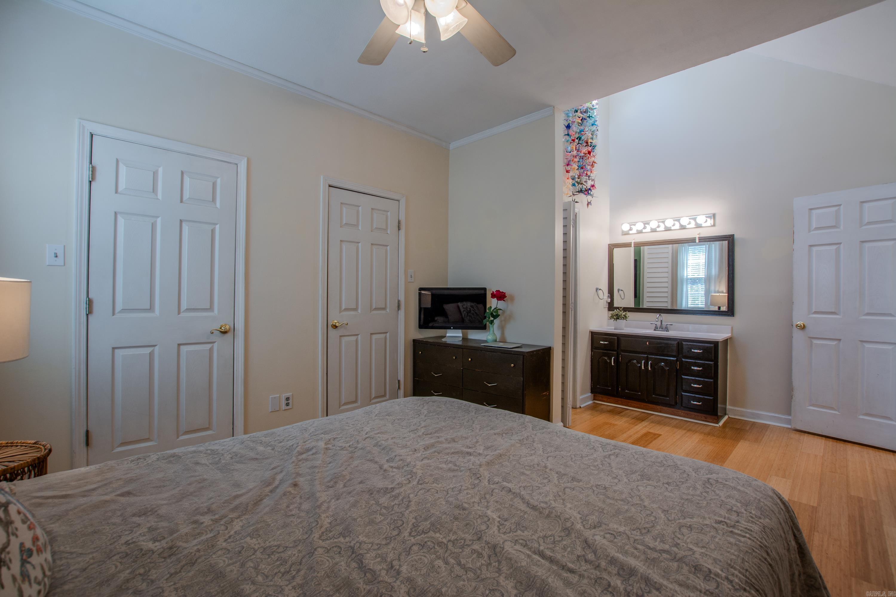 LINCOLN PARK - Residential