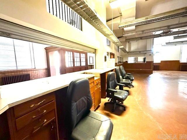 East Broadway - Commercial Sale