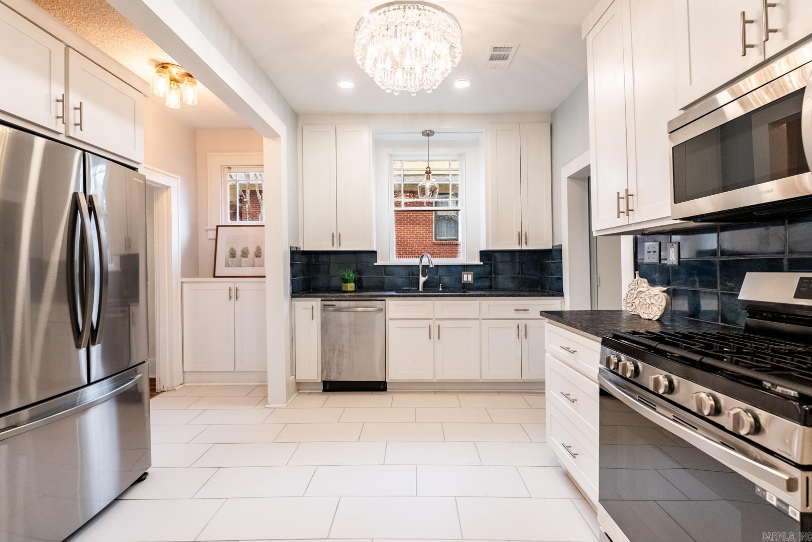MIDLAND HILLS - Residential