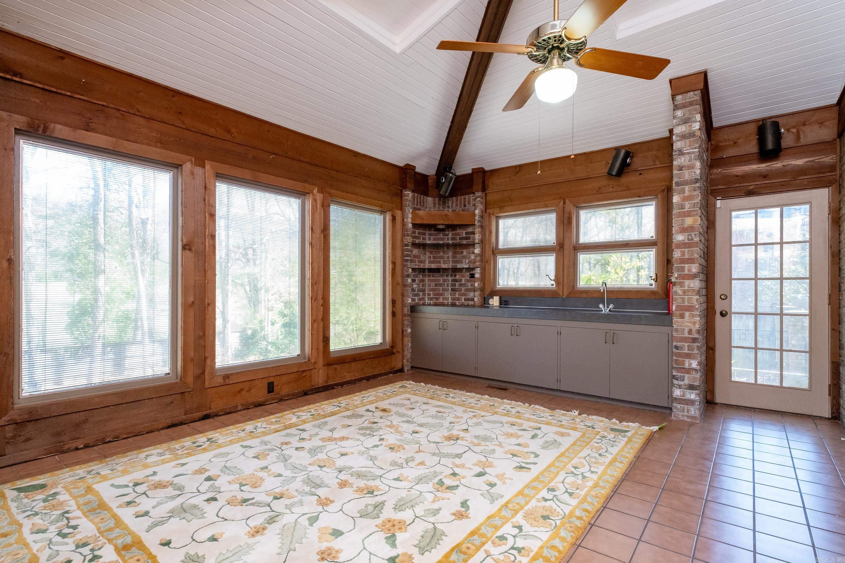 PLEASANT VALLEY - Residential