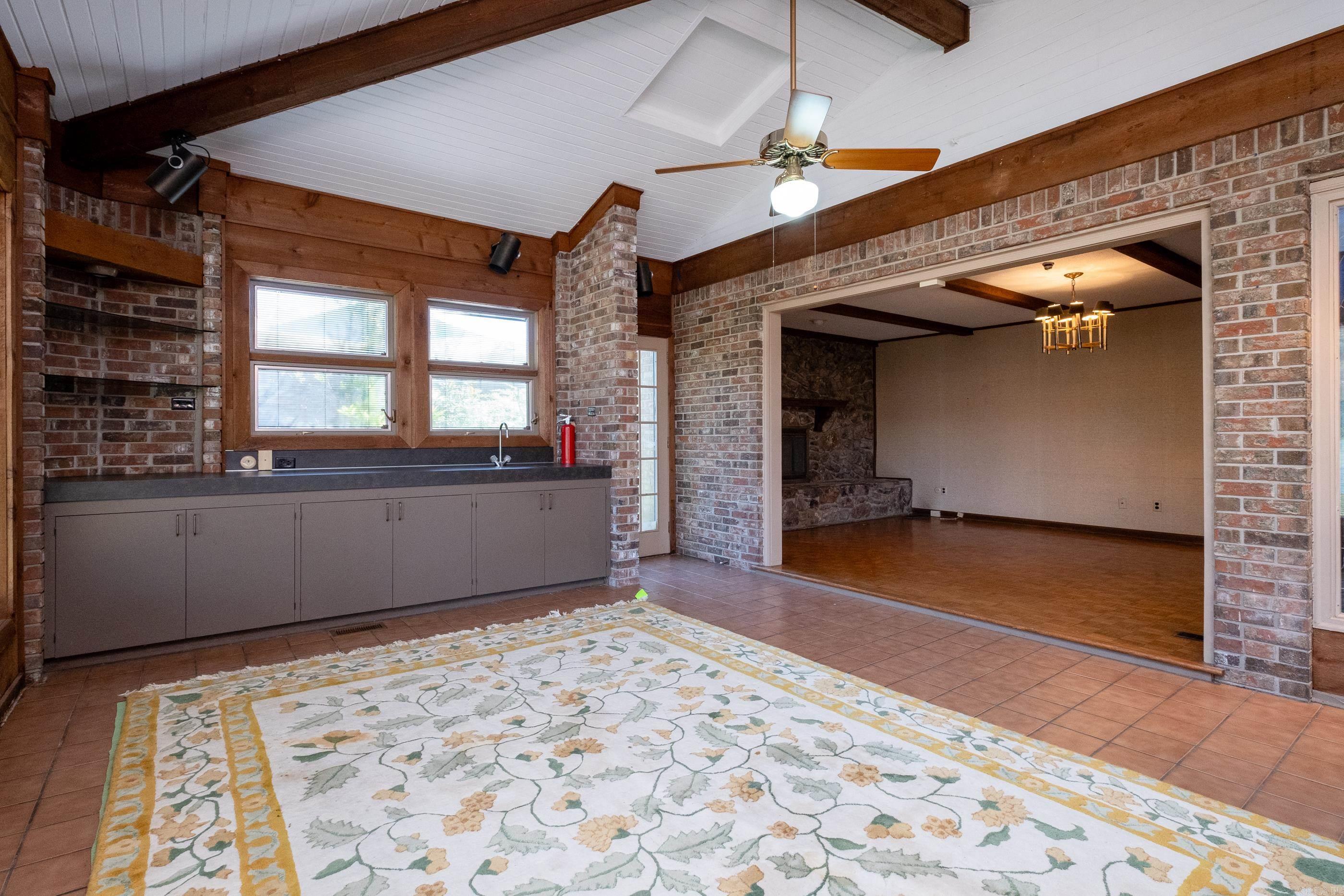 PLEASANT VALLEY - Residential