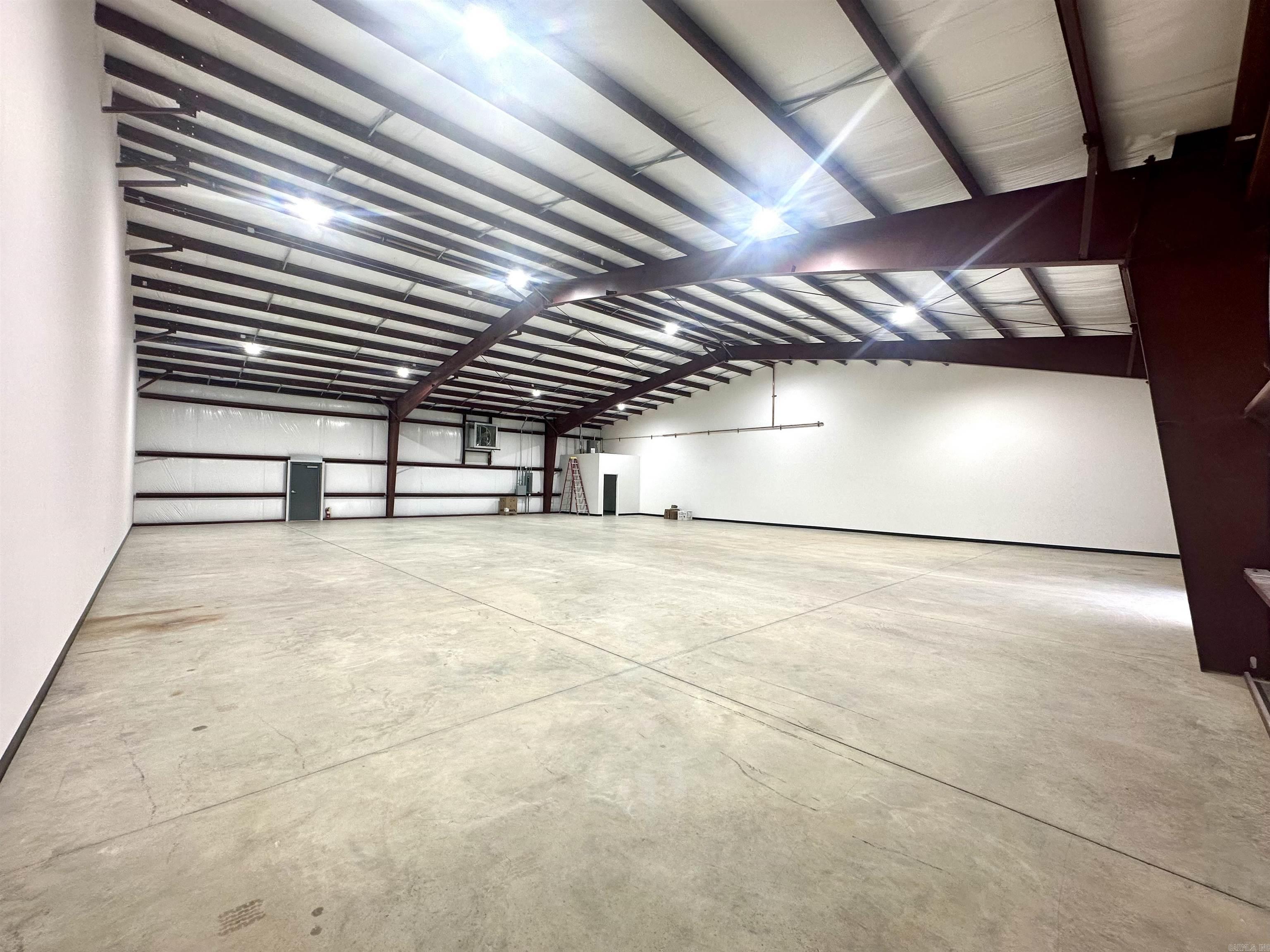 Metes & Bounds - Commercial Sale