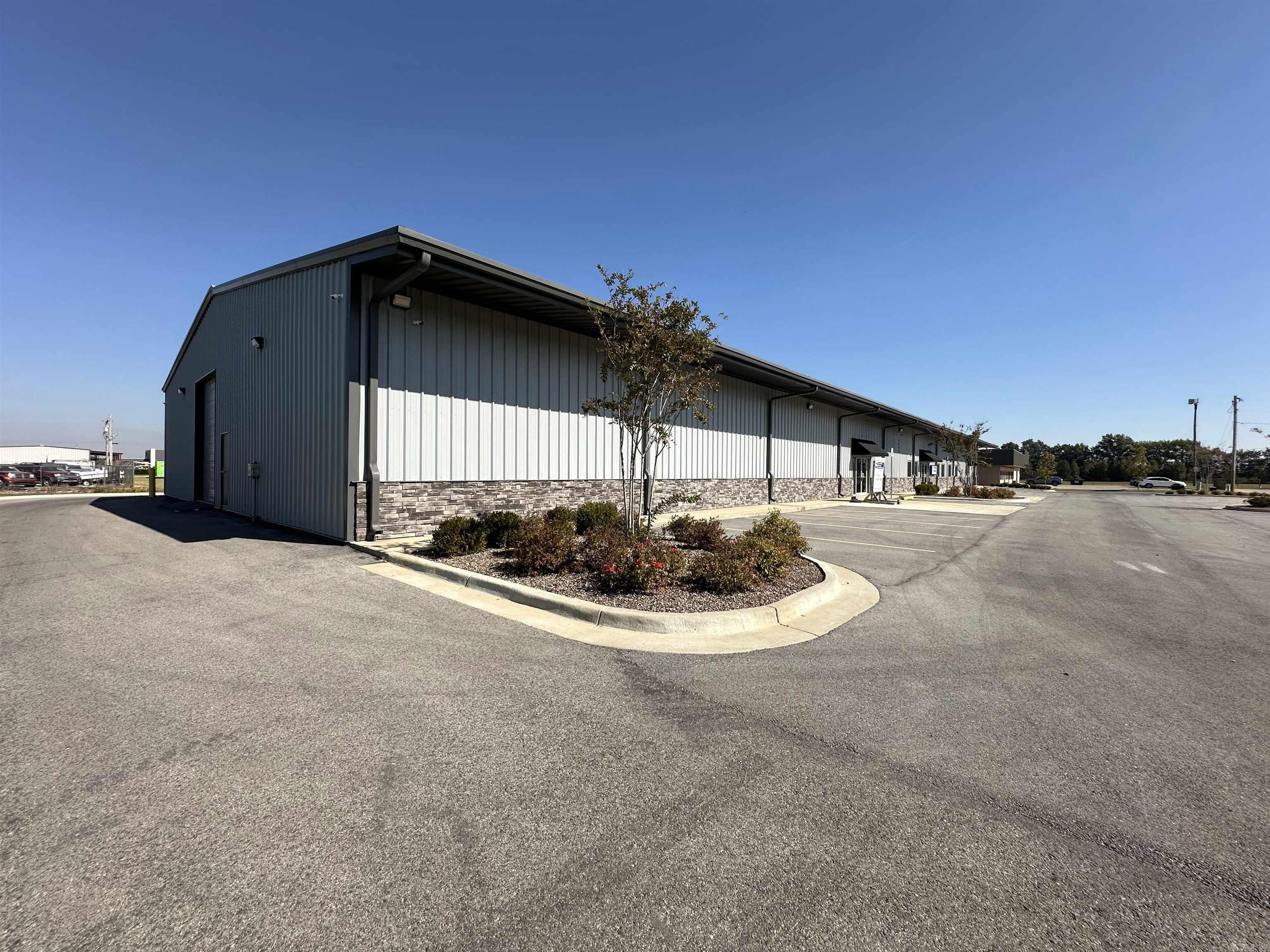 Metes & Bounds - Commercial Sale