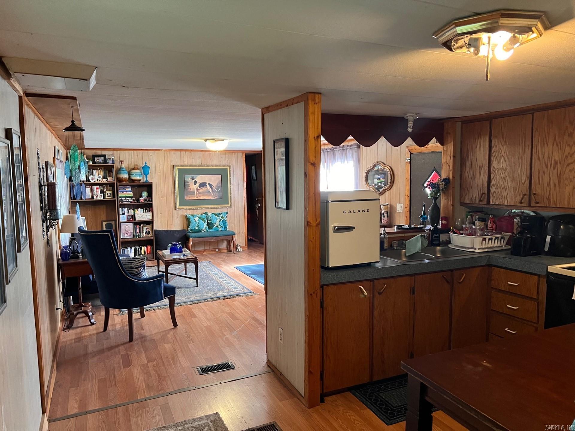 Metes & Bounds - Residential Income