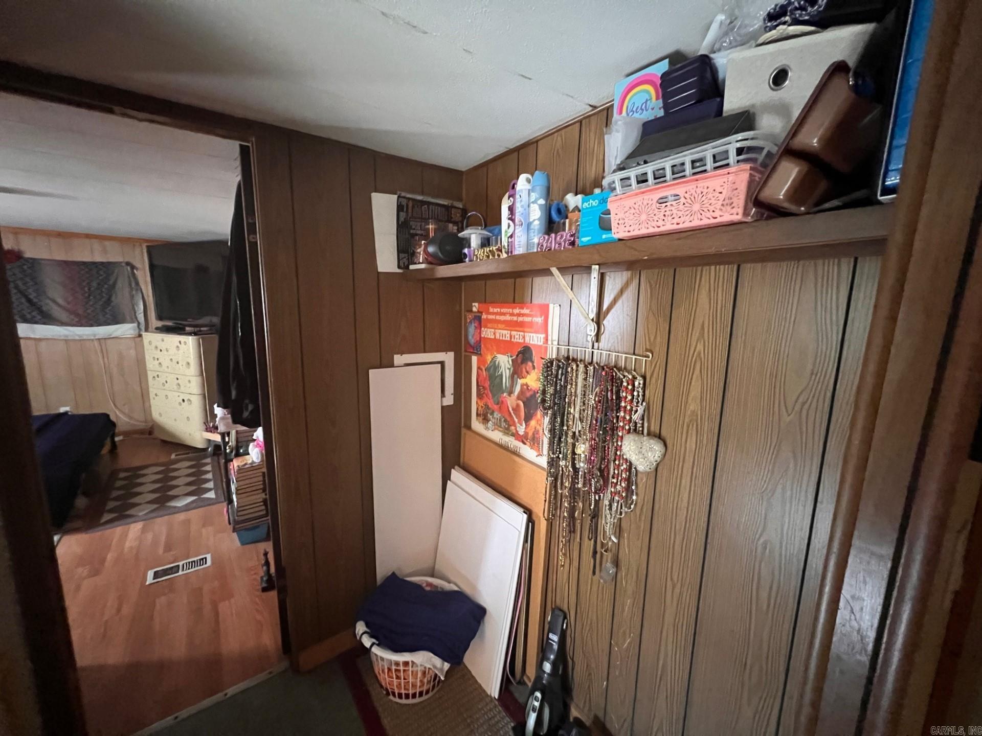 Metes & Bounds - Residential Income