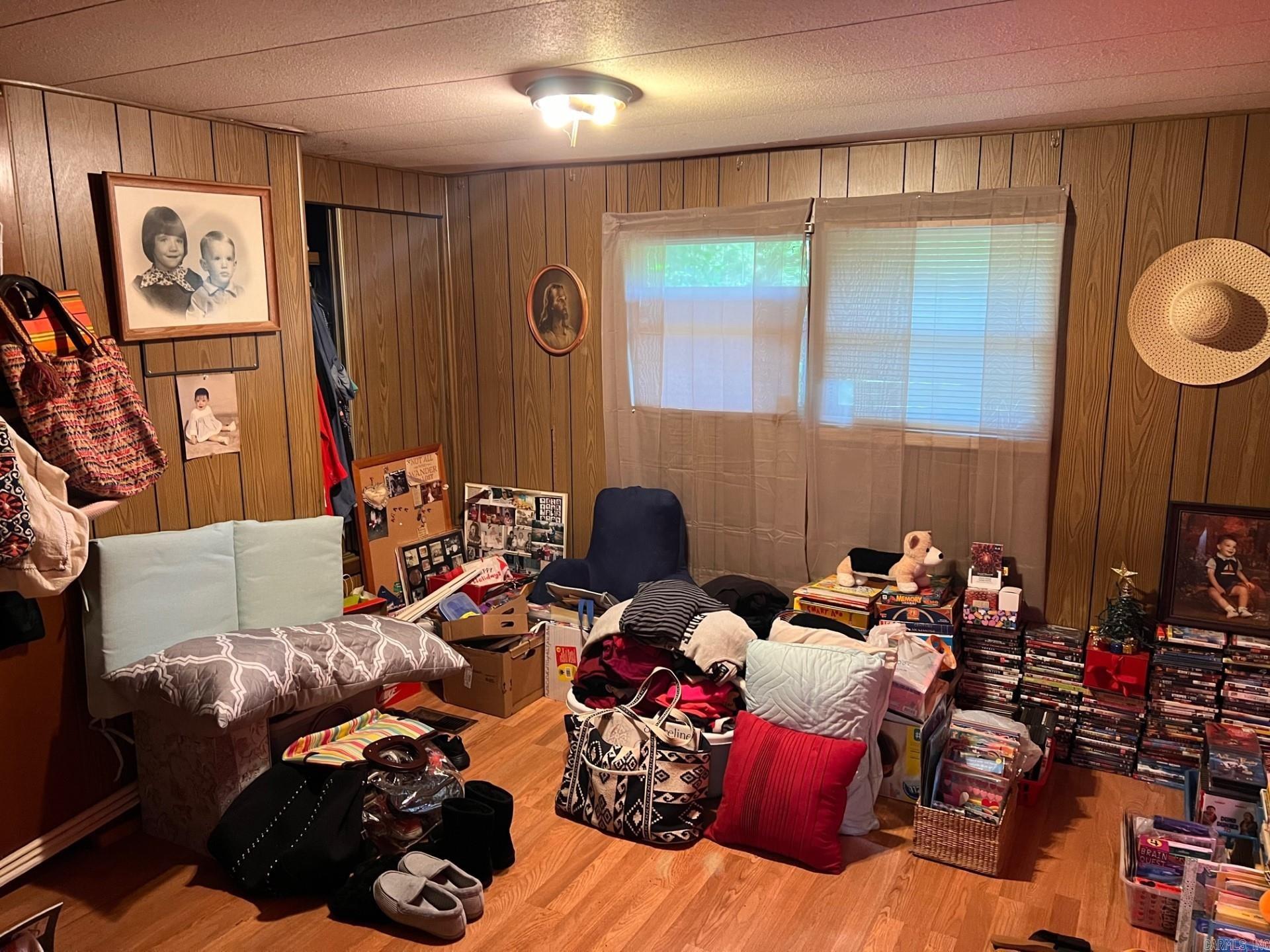 Metes & Bounds - Residential Income