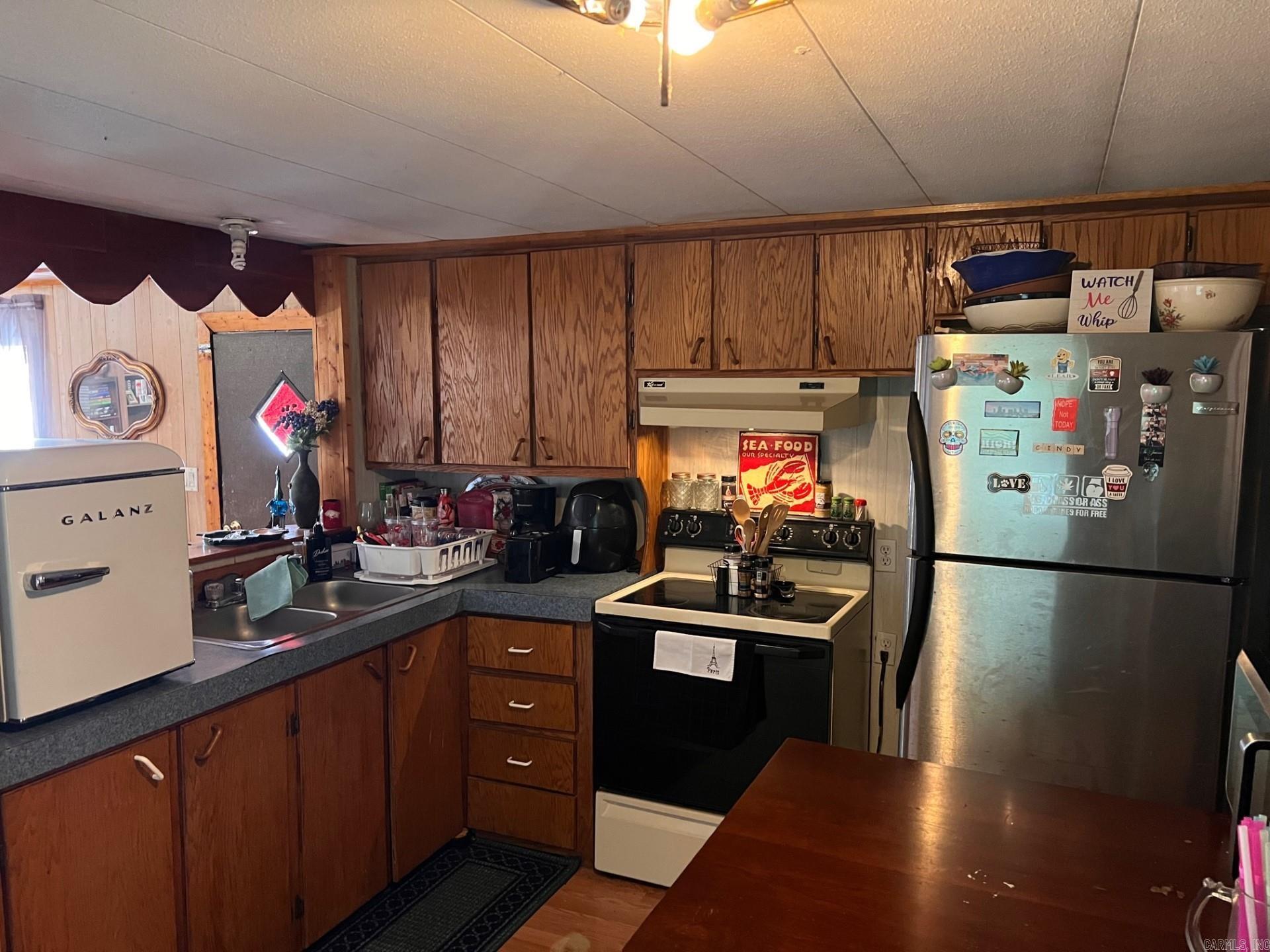 Metes & Bounds - Residential Income