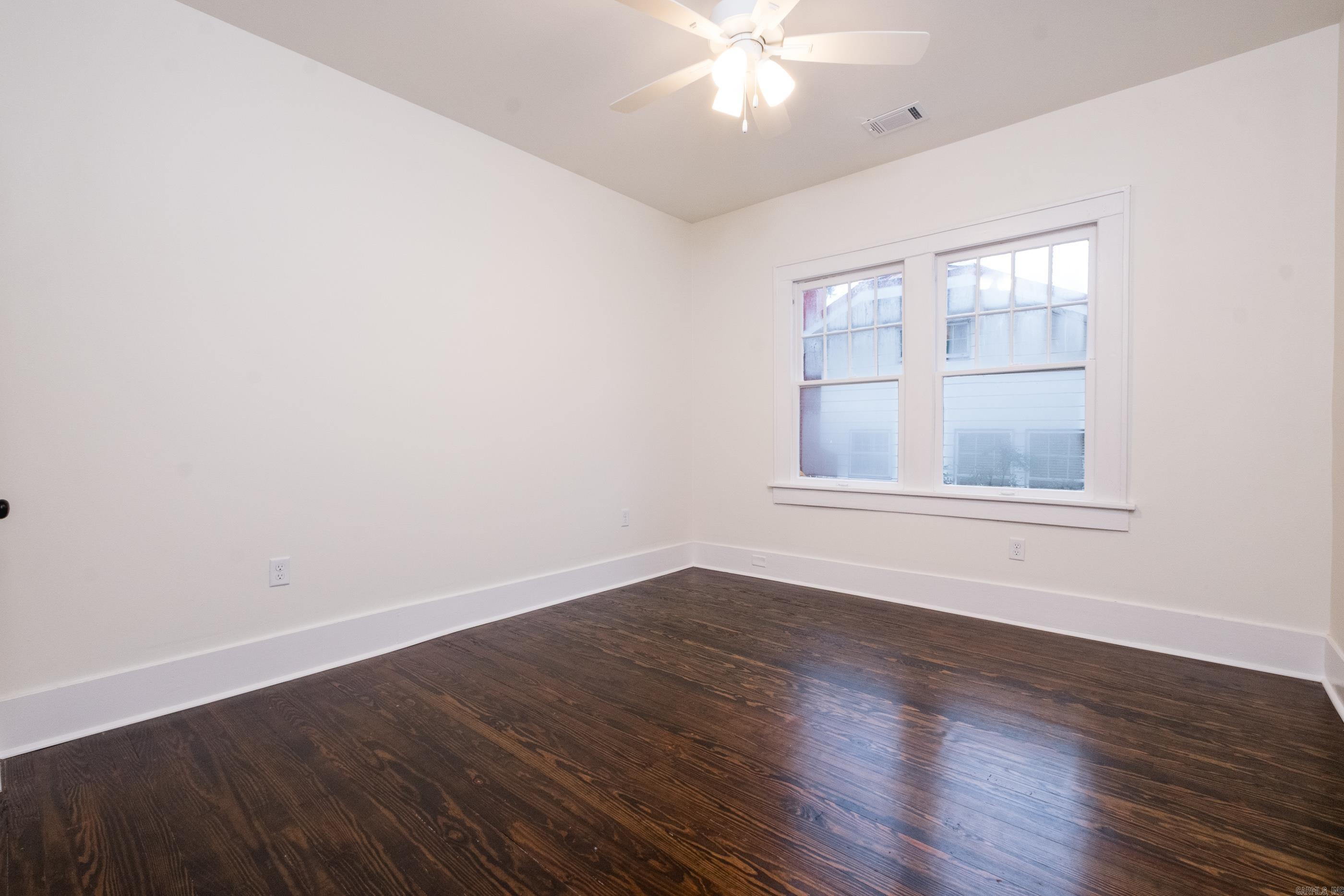 YOUNGS PARK - Residential