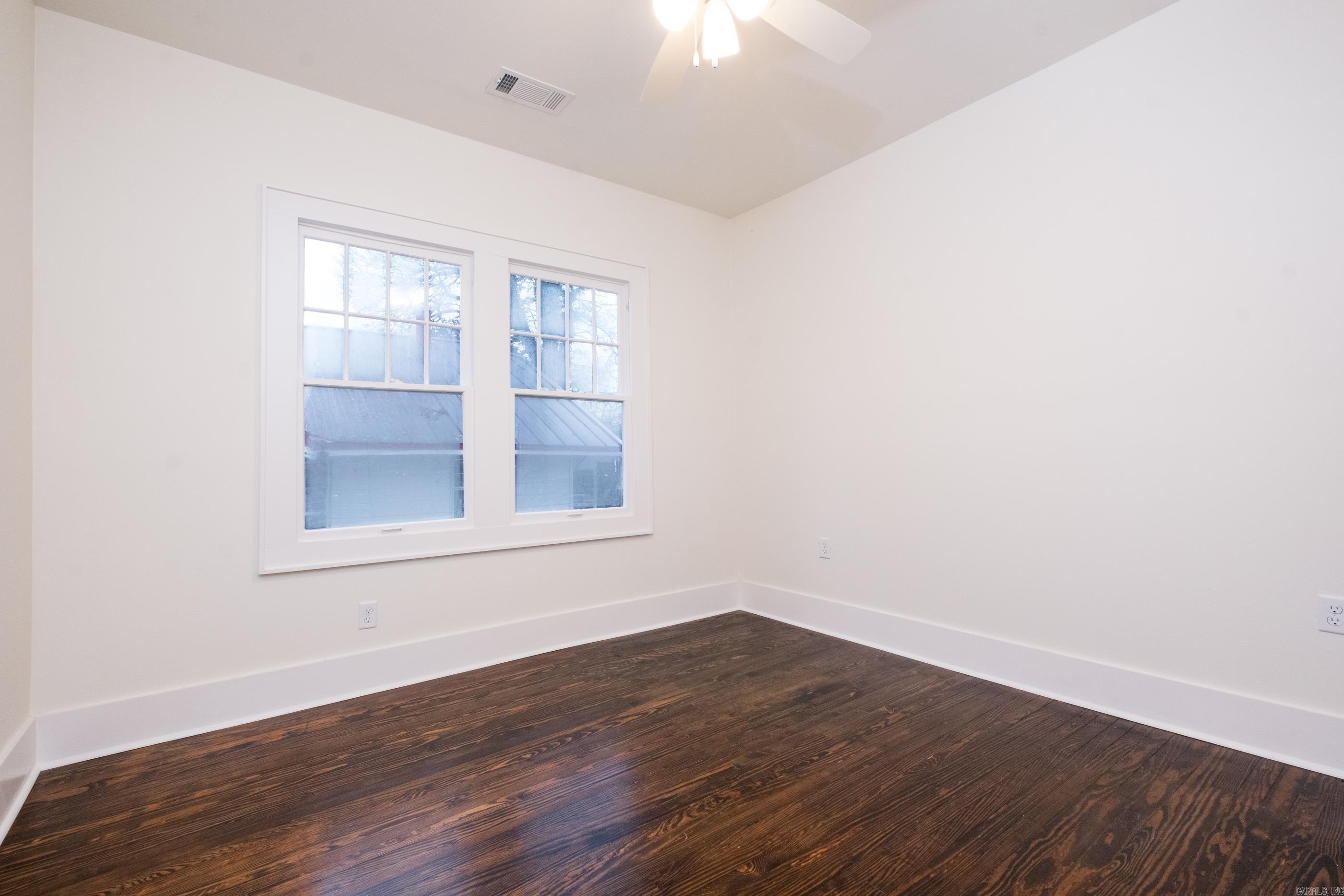 YOUNGS PARK - Residential