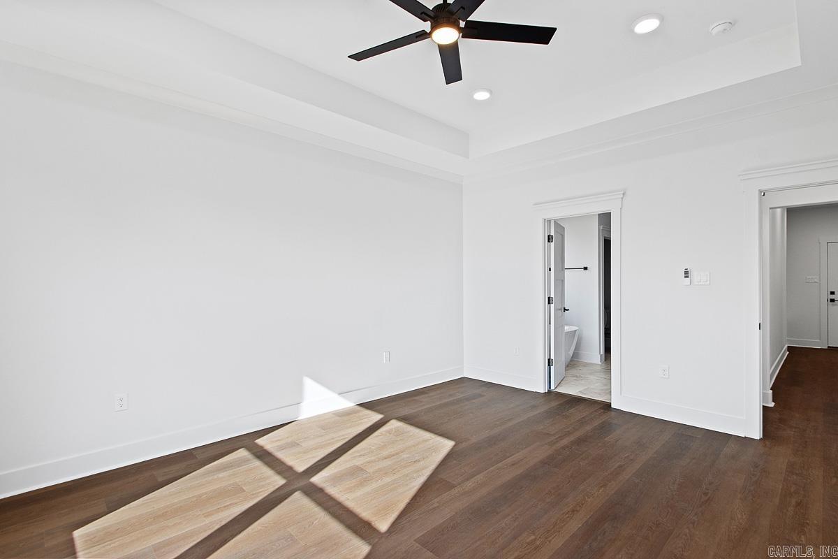 CREEKSIDE - Residential