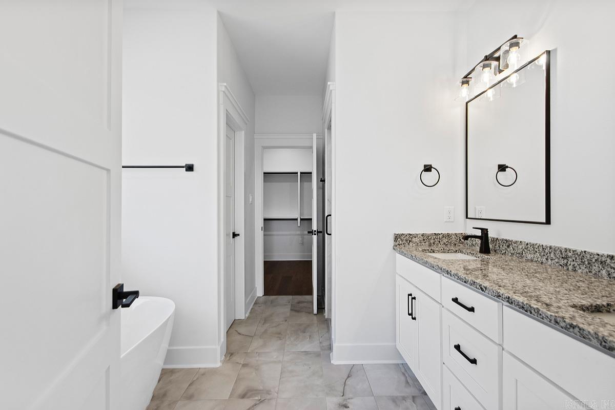 CREEKSIDE - Residential