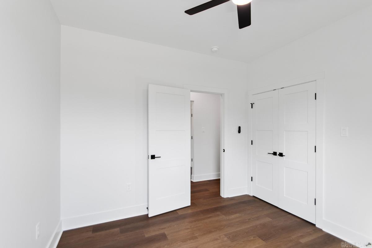 CREEKSIDE - Residential