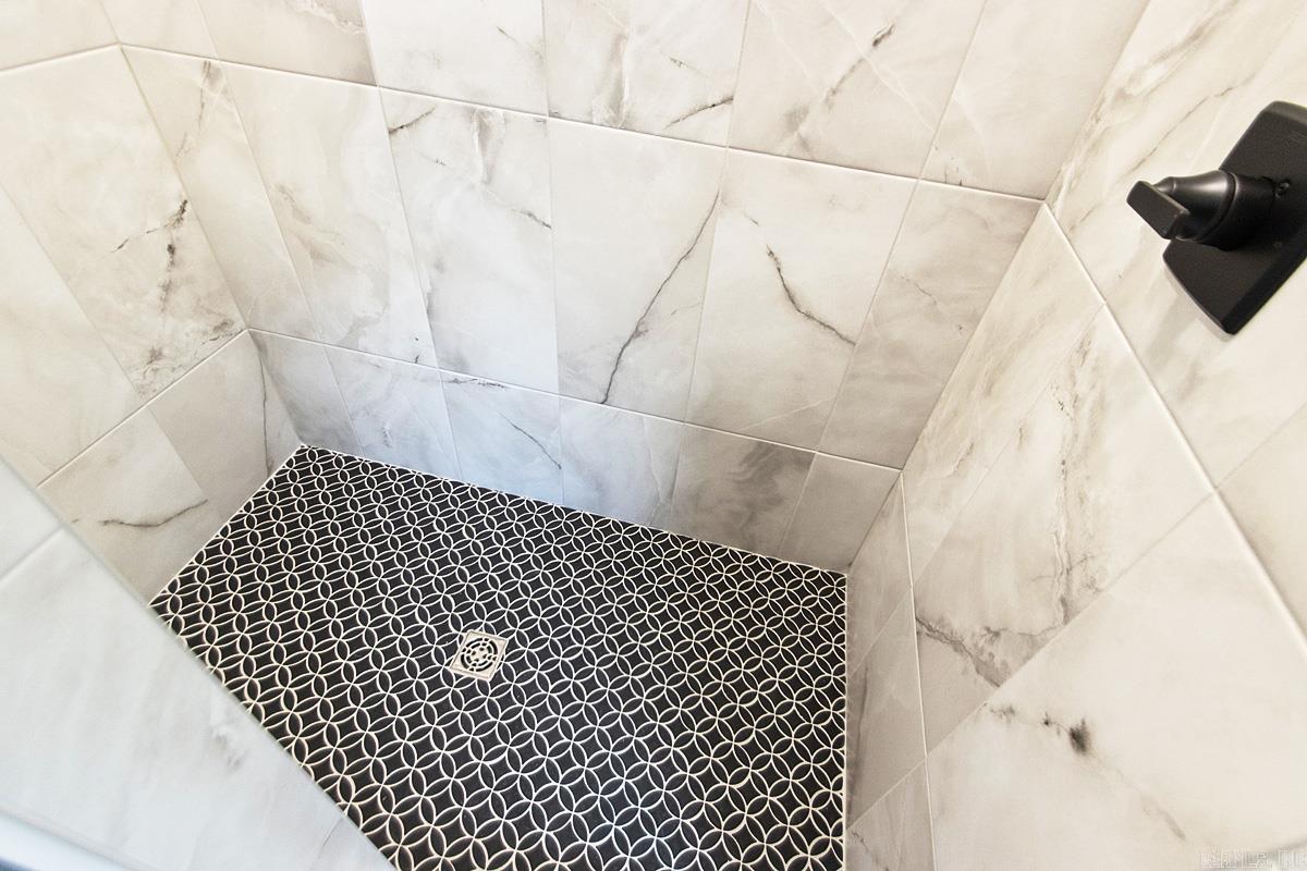 CREEKSIDE - Residential