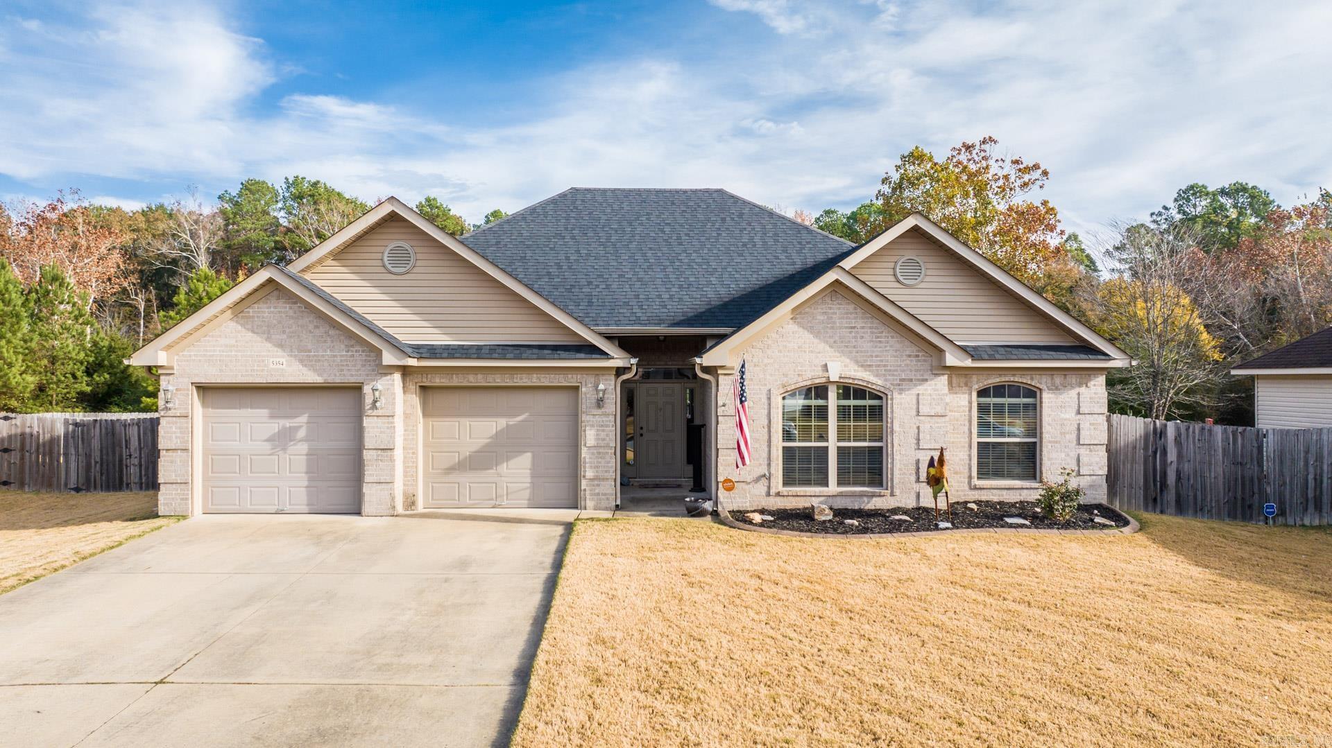 KINGS CROSSING - Residential