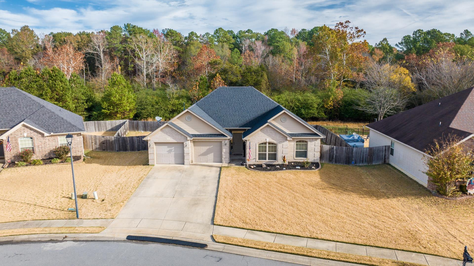 KINGS CROSSING - Residential